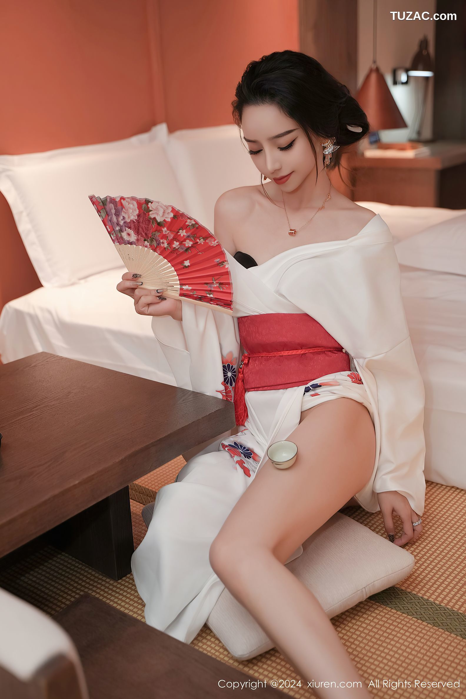 XiuRen秀人网-8367-苏曼兮-白色和服红绑带红色扇子-2024.04.10