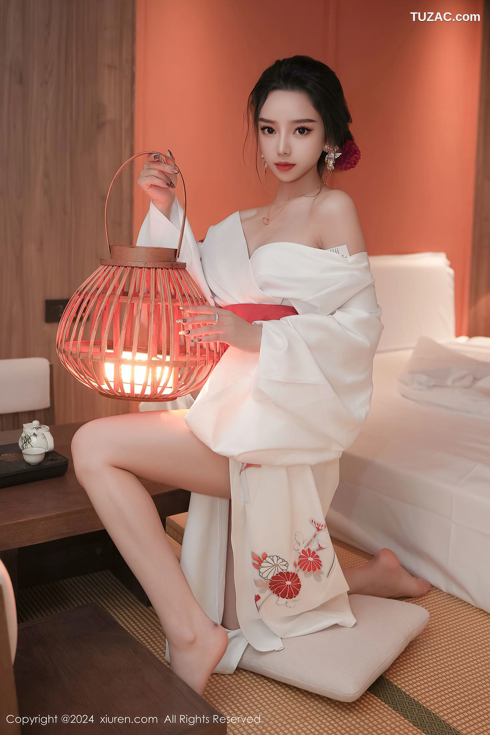 XiuRen秀人网-8367-苏曼兮-白色和服红绑带红色扇子-2024.04.10