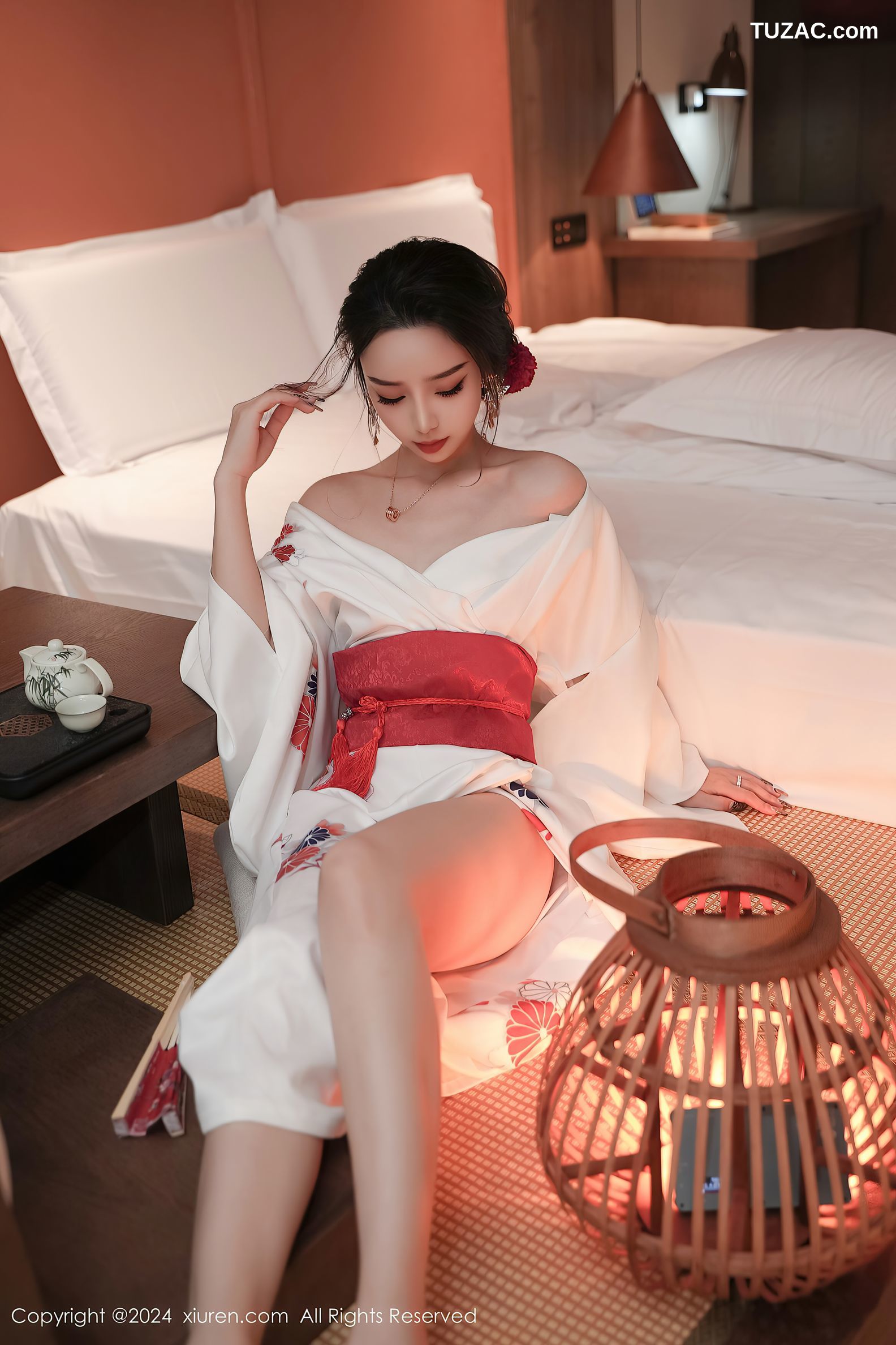 XiuRen秀人网-8367-苏曼兮-白色和服红绑带红色扇子-2024.04.10