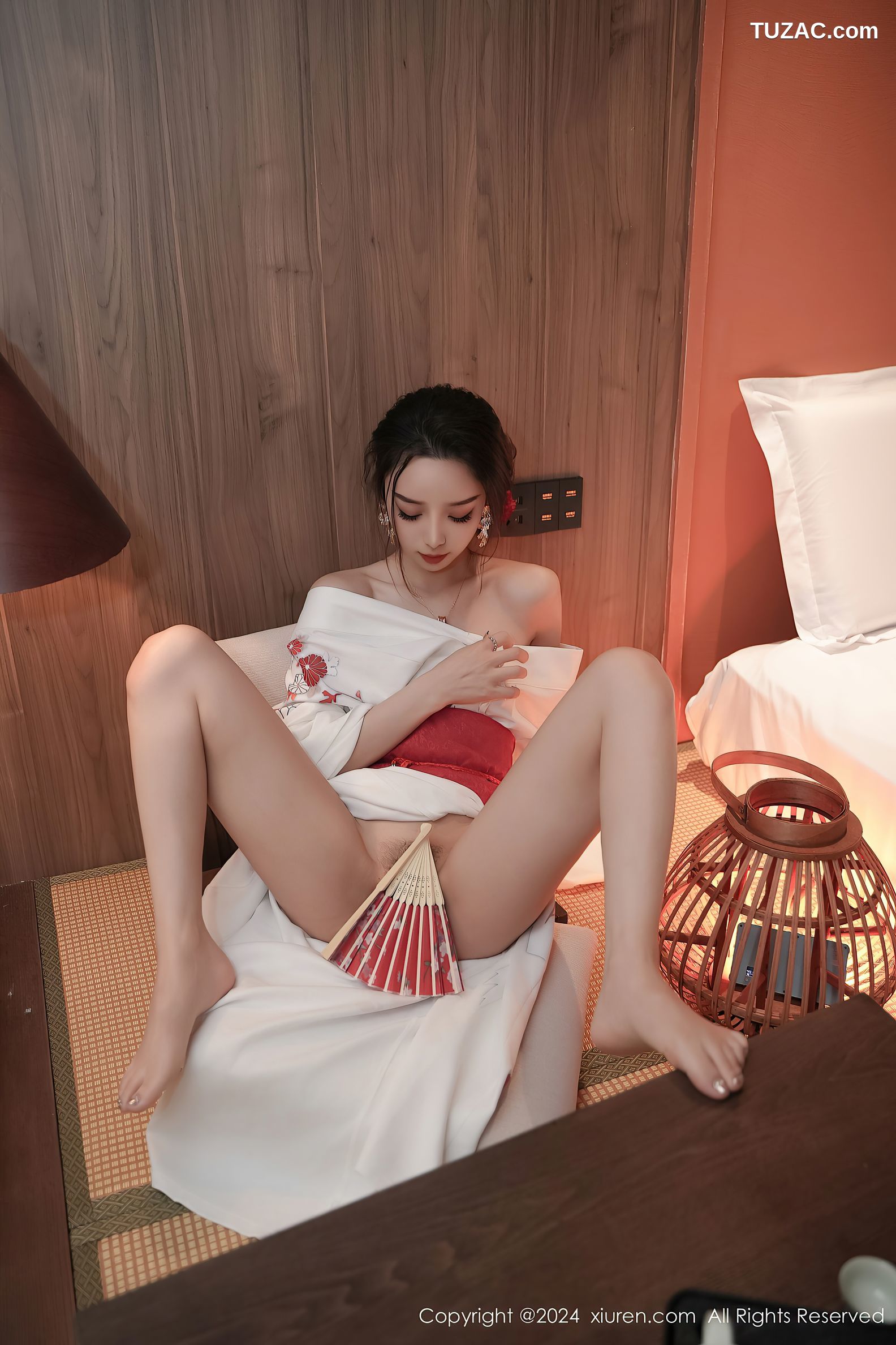 XiuRen秀人网-8367-苏曼兮-白色和服红绑带红色扇子-2024.04.10