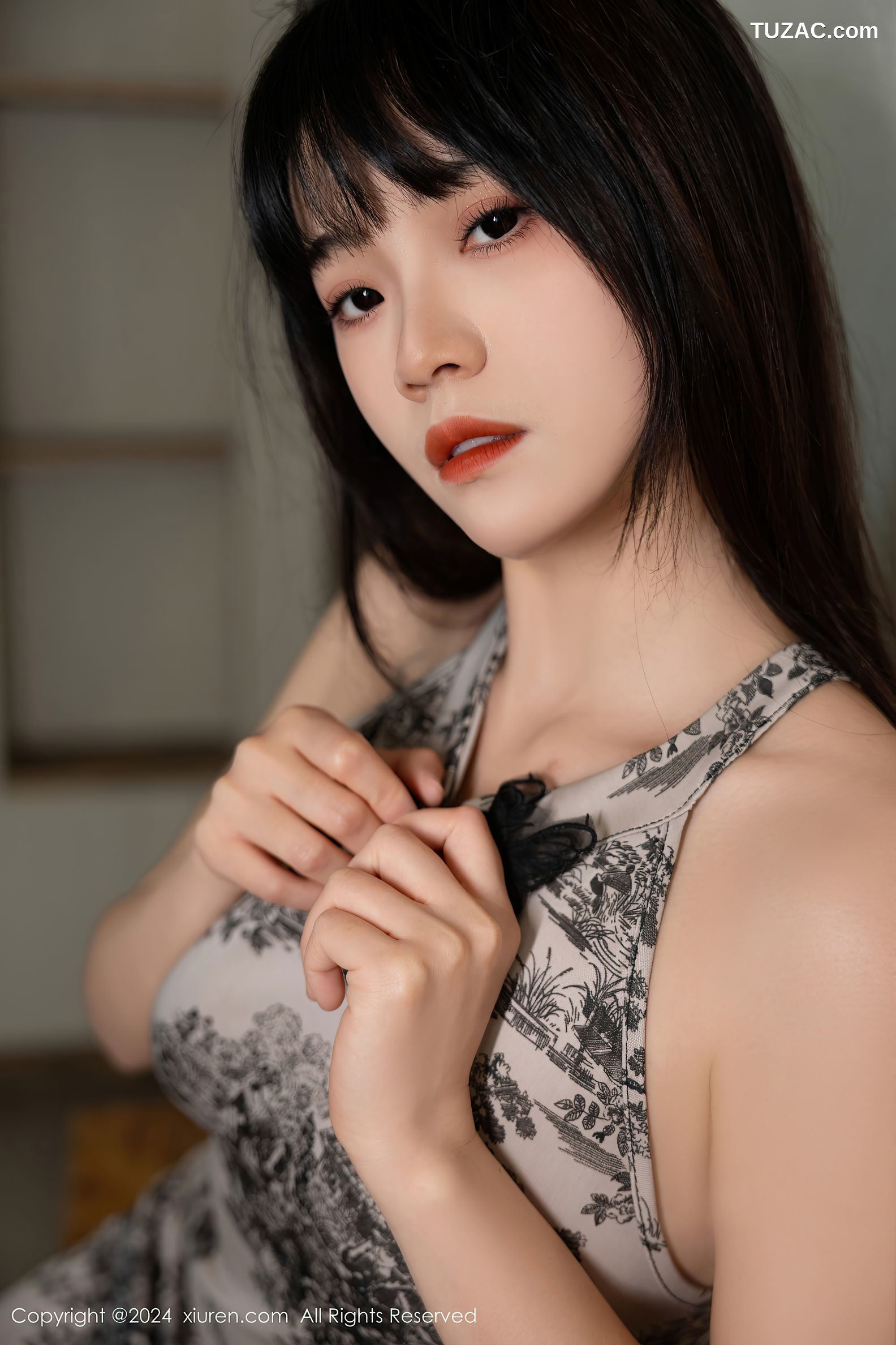 XiuRen秀人网-8434-唐安诺-中式印花连衣裙-2024.04.23