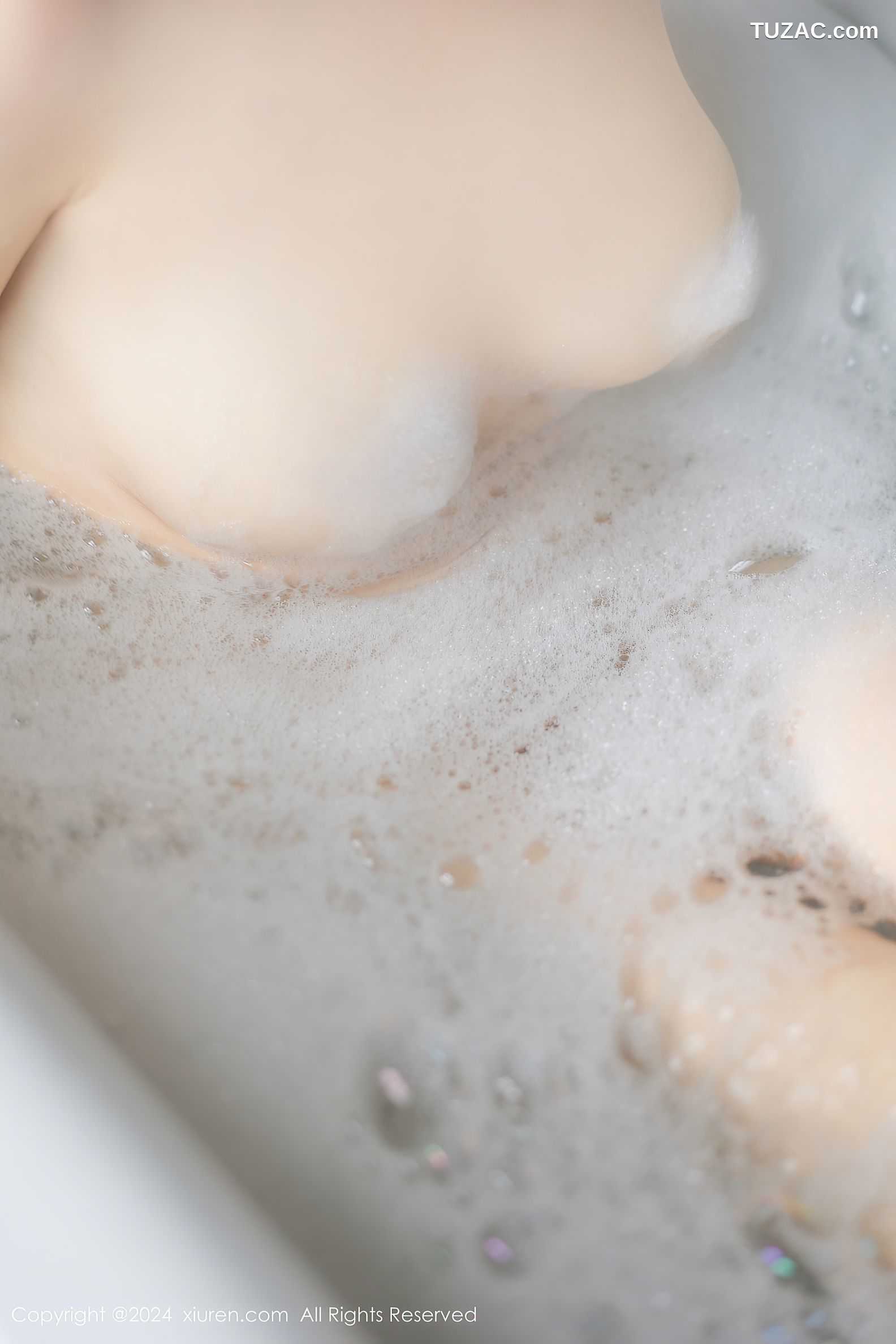 XiuRen秀人网-8486-桃妖夭-84-浴缸场景全裸泡沫遮点爆乳-2024.04.30