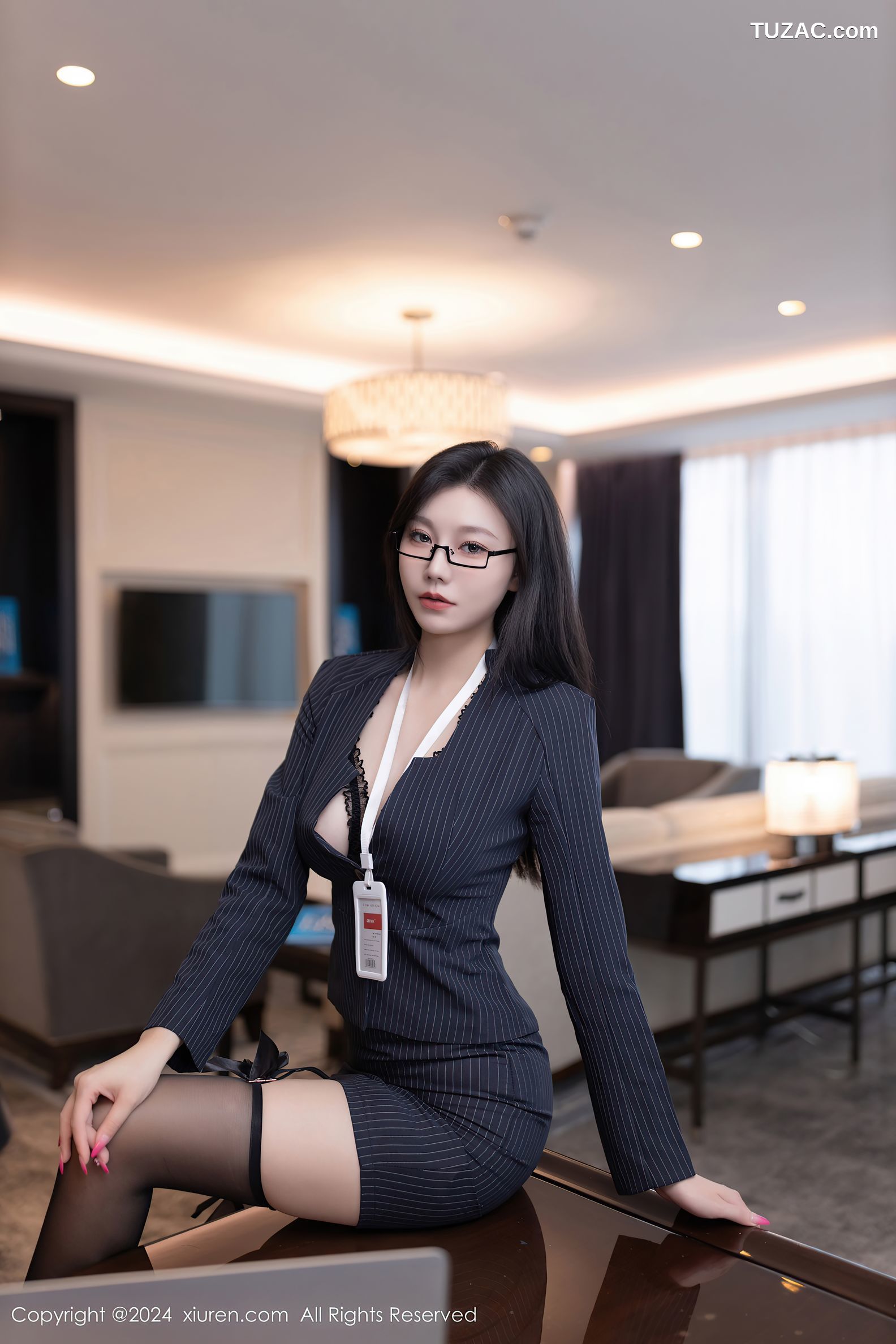XiuRen秀人网-8537-安然anran-OL女秘书黑色裙装黑蕾丝内衣黑丝-2024.05.14