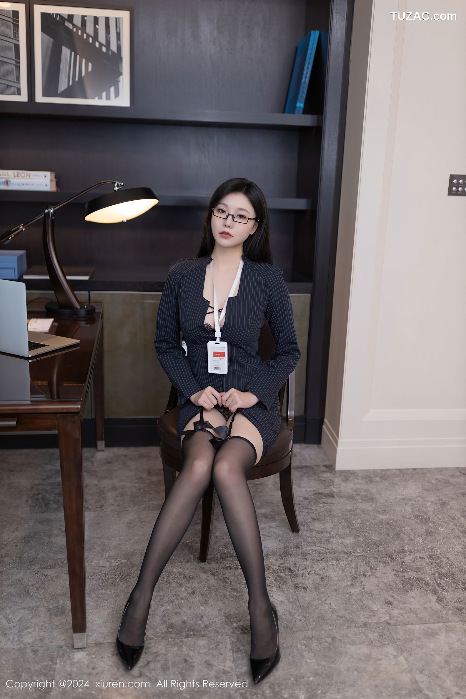 XiuRen秀人网-8537-安然anran-OL女秘书黑色裙装黑蕾丝内衣黑丝-2024.05.14