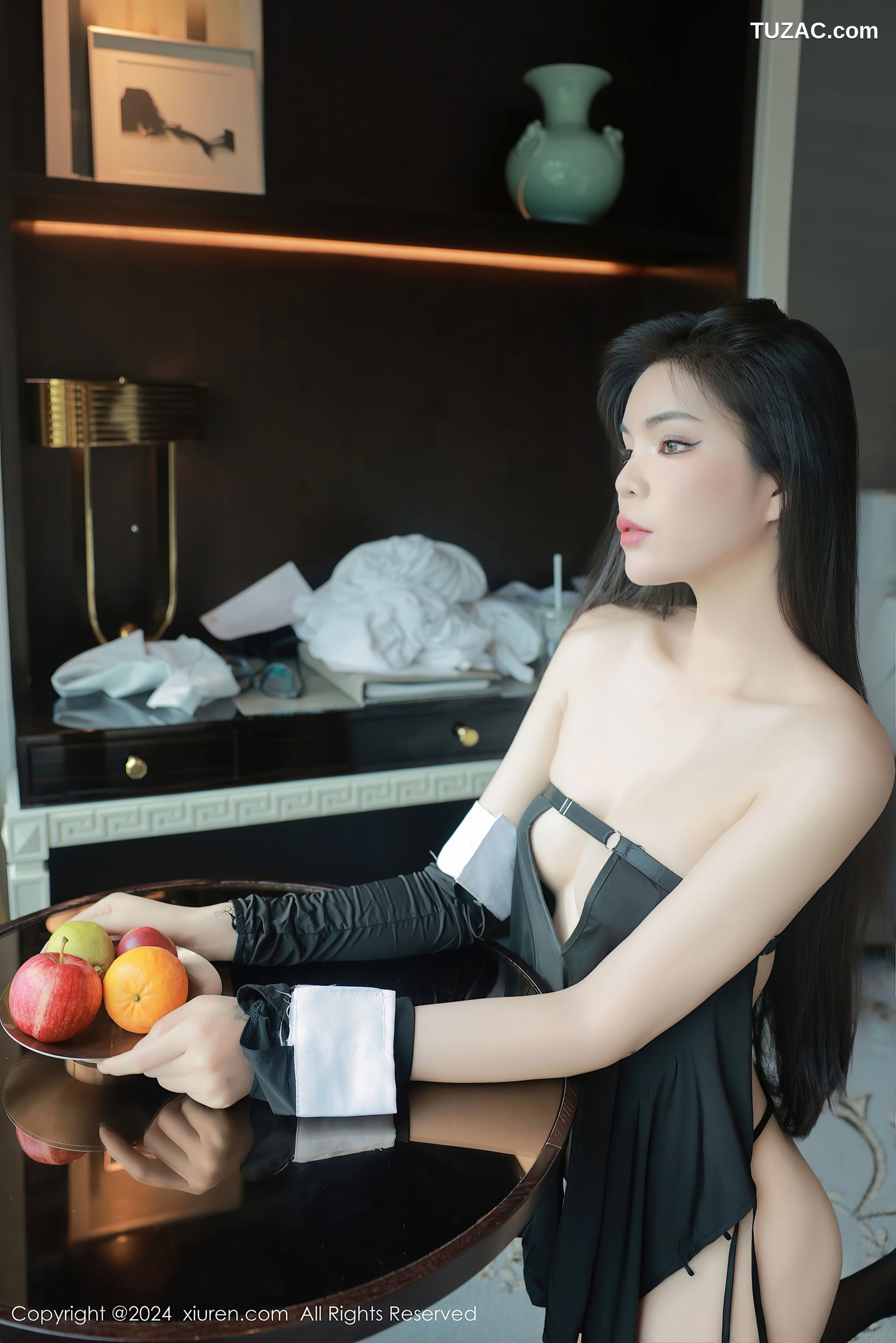 XiuRen秀人网-8614-雪糕CiCi-情趣修女服黑丝-2024.05.29