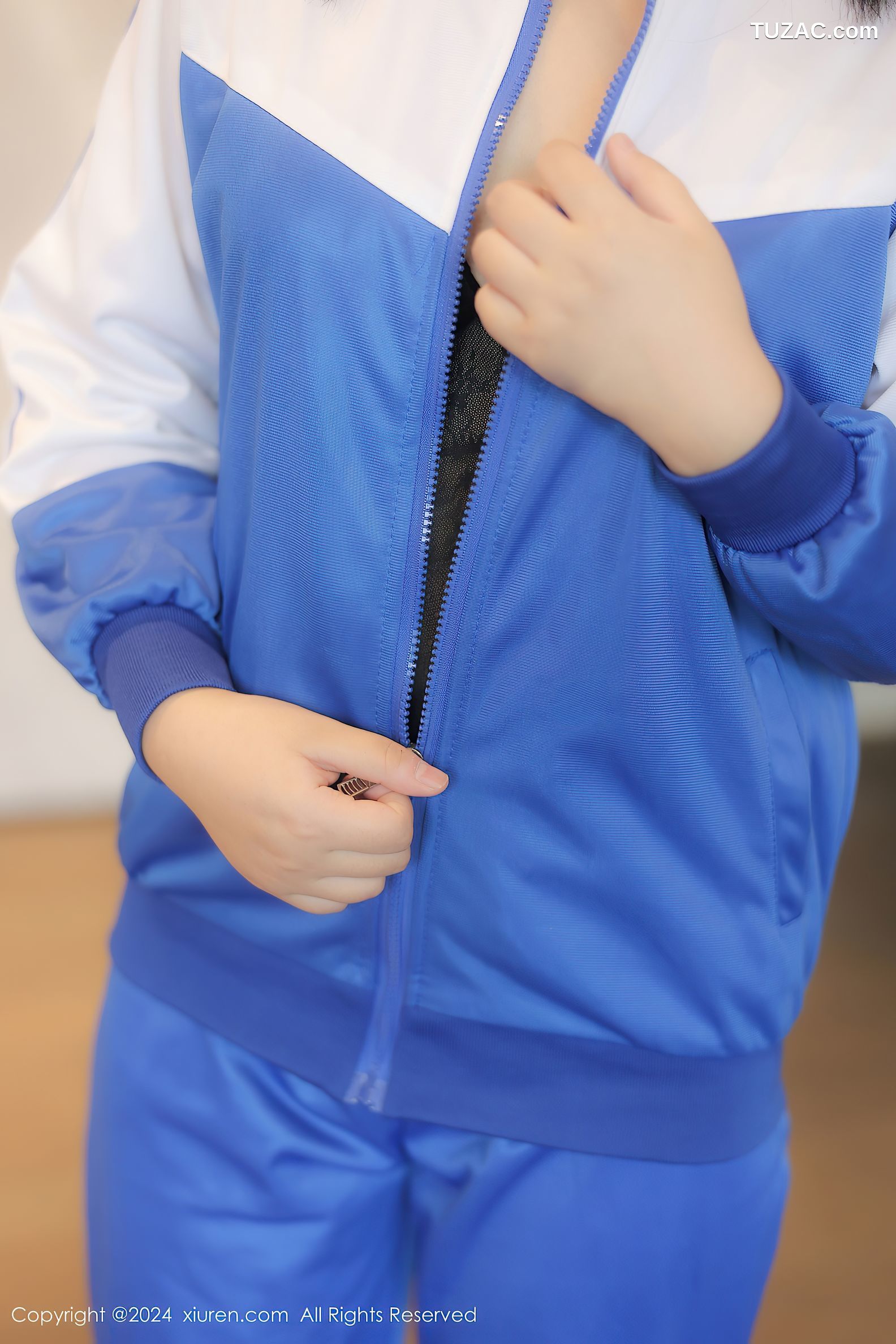 XiuRen秀人网-8648-徐若兮-女学生蓝白运动服黑蕾丝情趣内衣爆乳-2024.06.04