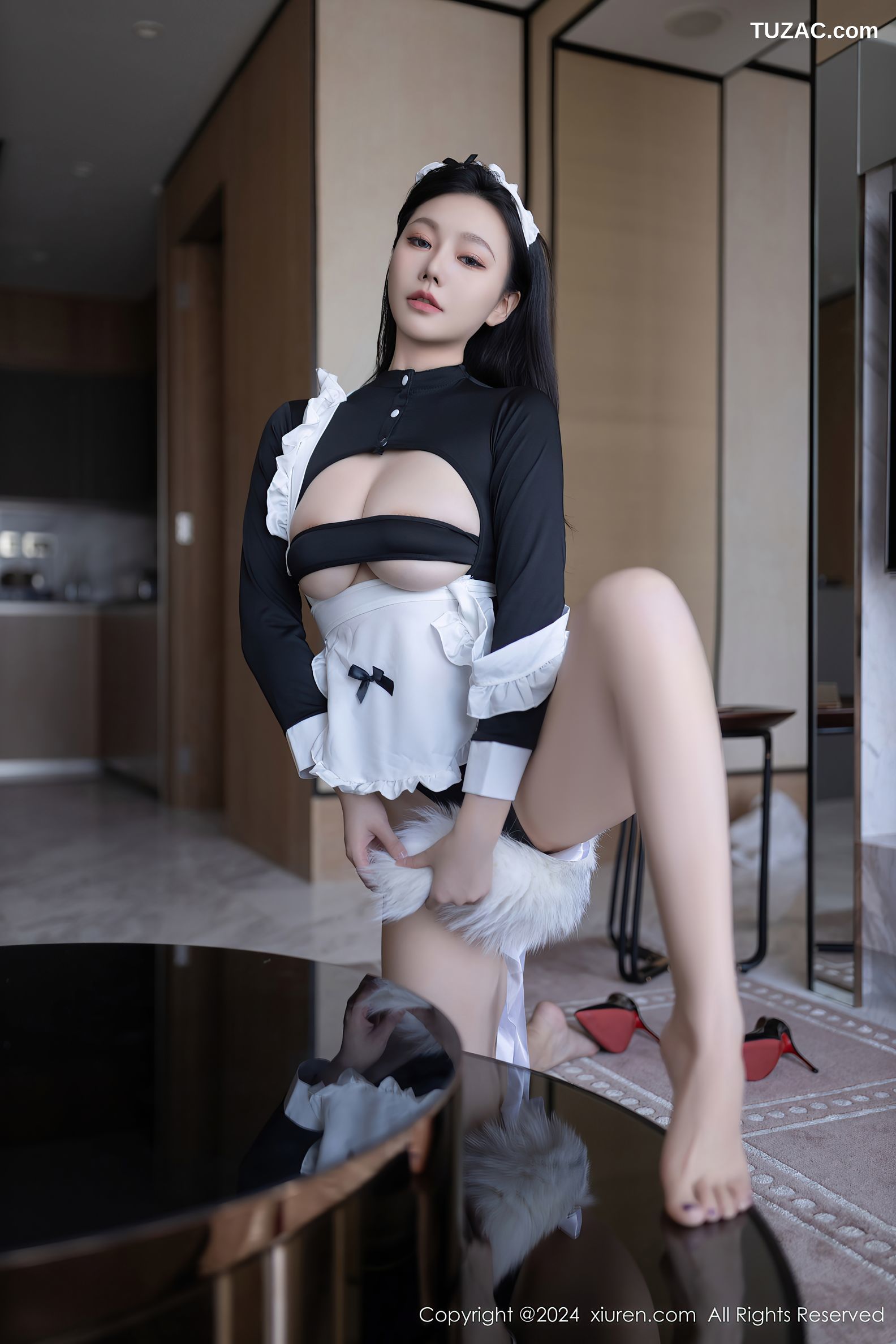 XiuRen秀人网-8720-安然anran-迪拜旅拍-情趣女仆装黑皮裤爆乳-2024.06.18
