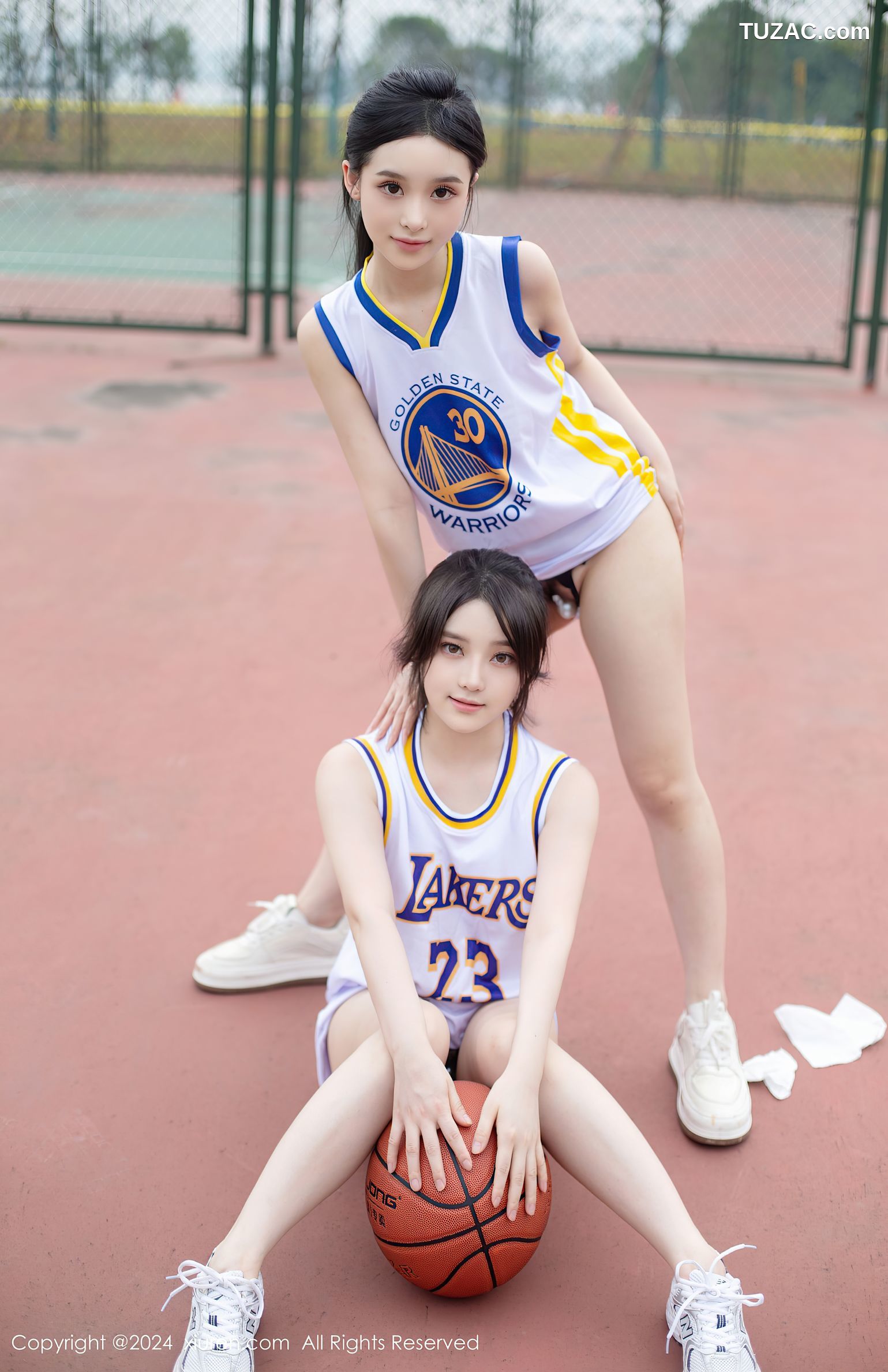 XiuRen秀人网-8744-豆瓣酱-蓝球场姐妹花珍珠丁字裤-2024.06.21