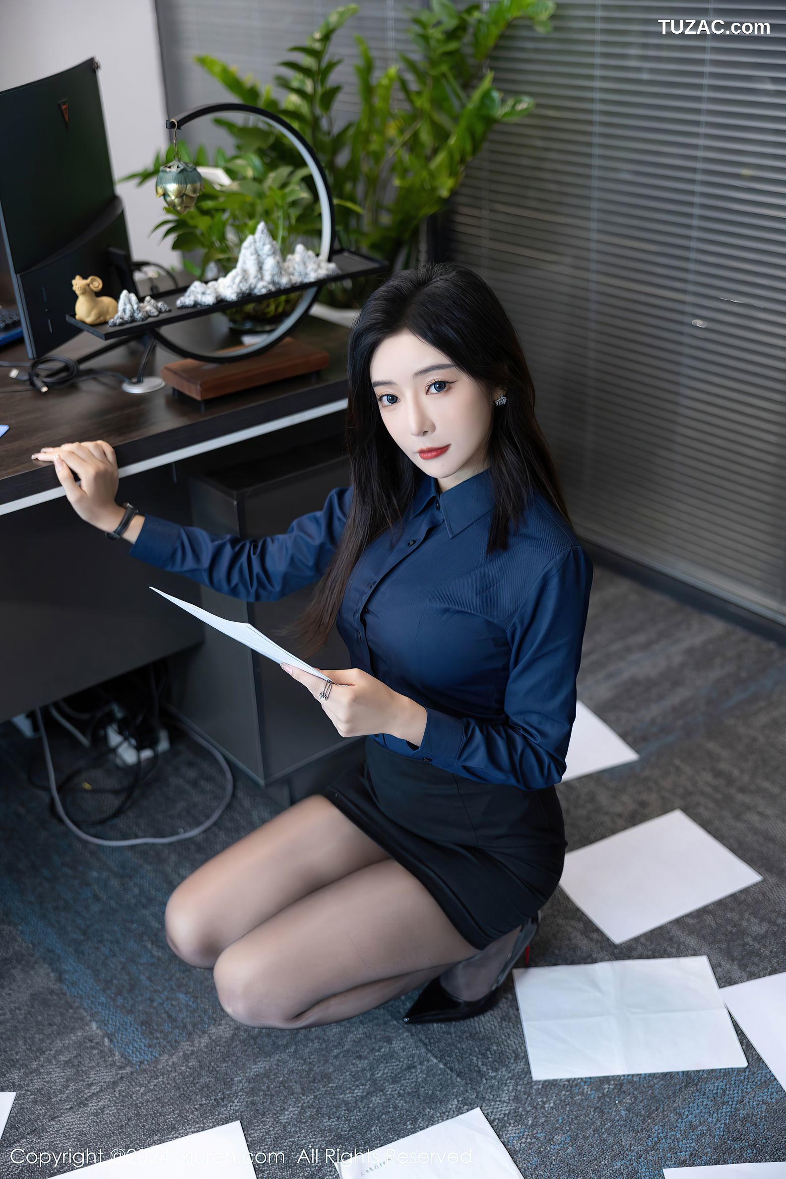 XiuRen秀人网-8760-王馨瑶yanni-OL深蓝衬衫短裙黑丝-2024.06.26