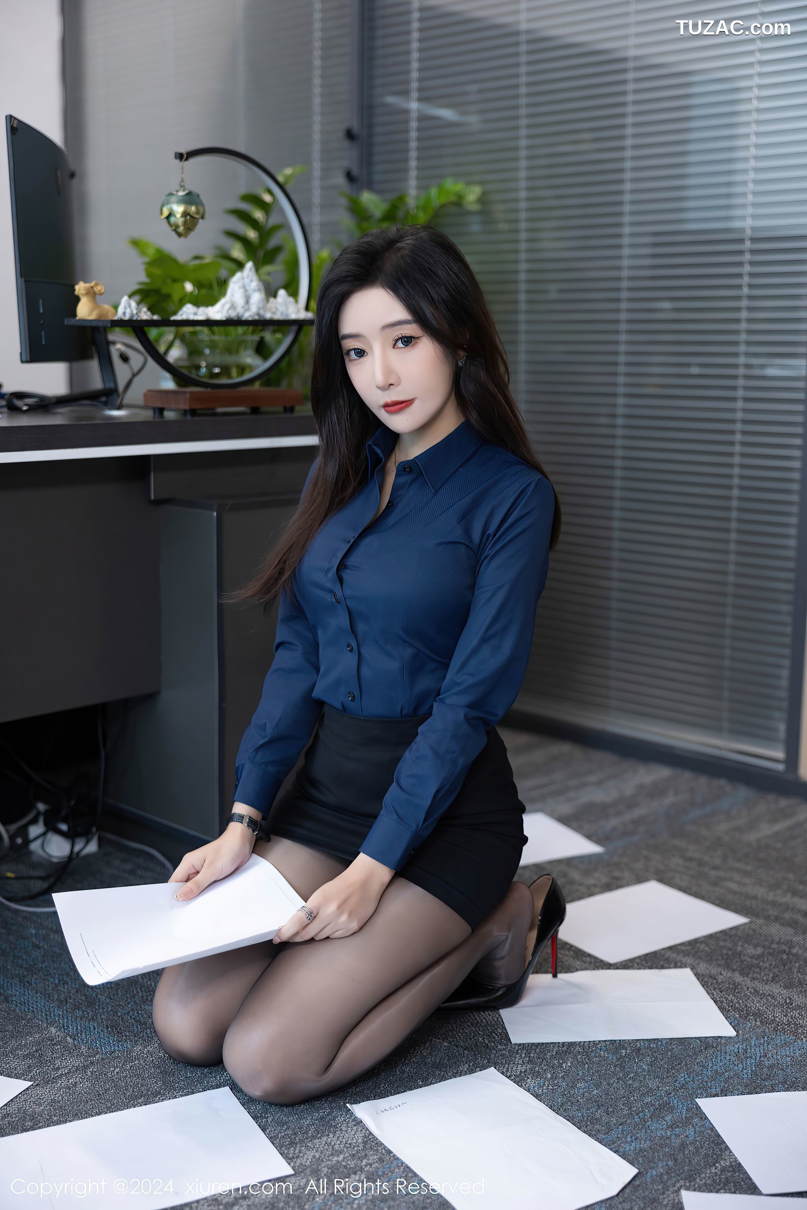 XiuRen秀人网-8760-王馨瑶yanni-OL深蓝衬衫短裙黑丝-2024.06.26
