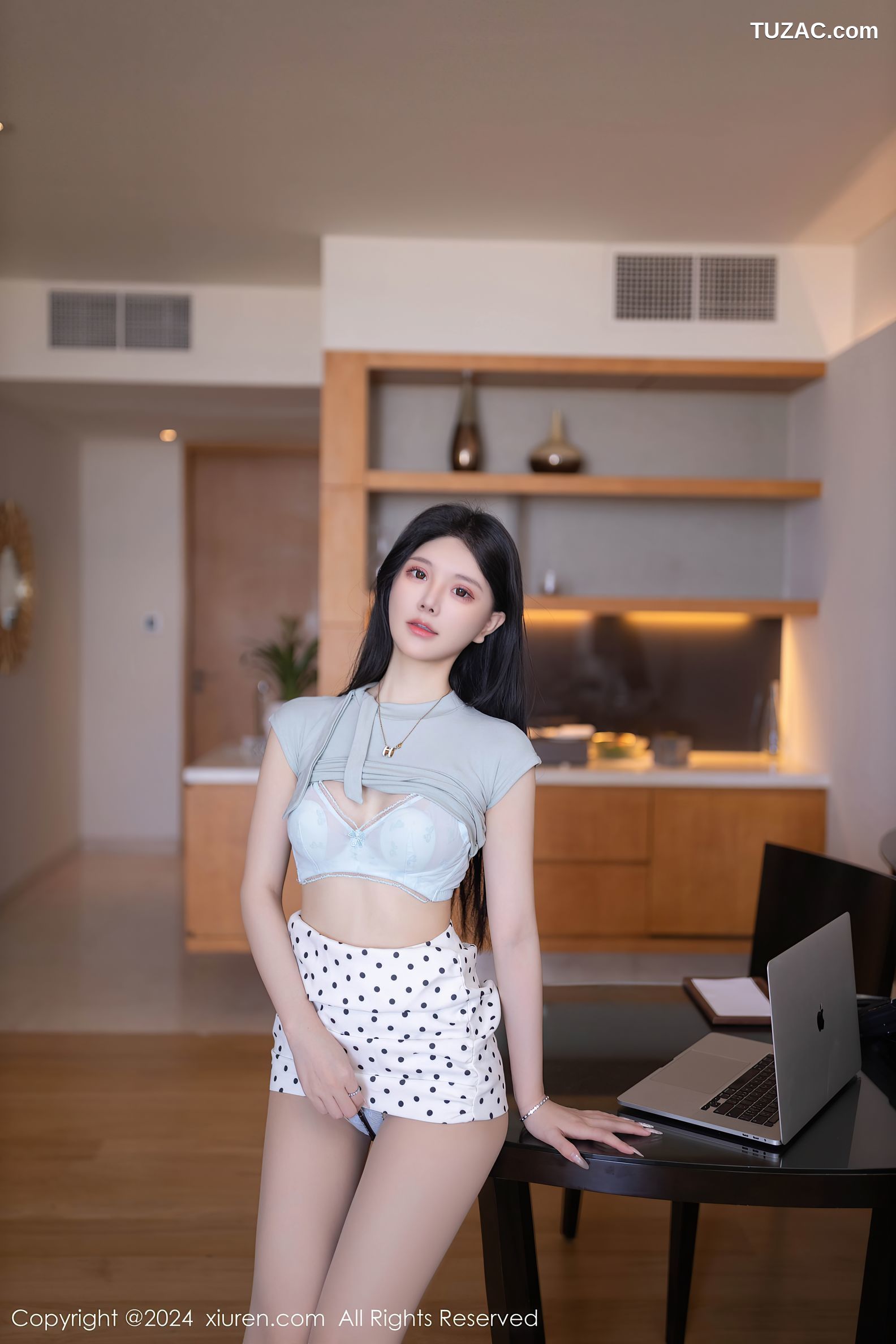 XiuRen秀人网-8774-幼幼-淡蓝T斑点短裙淡蓝内衣灰丝-2024.06.28