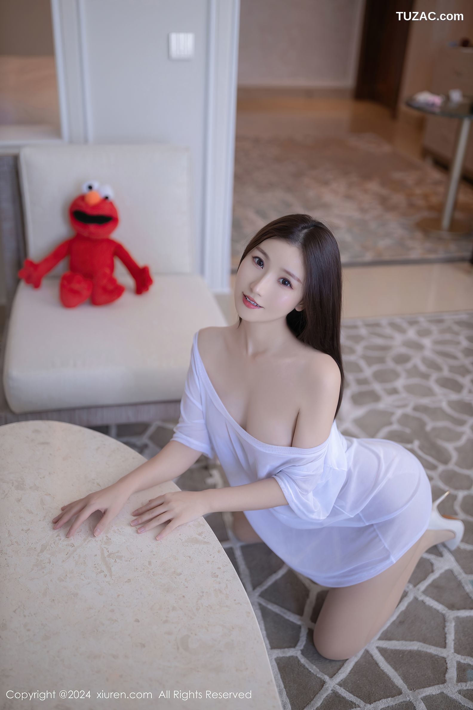 XiuRen秀人网-8834-杏子Yada-白色轻透连衣短裙肉丝爆乳-2024.07.10