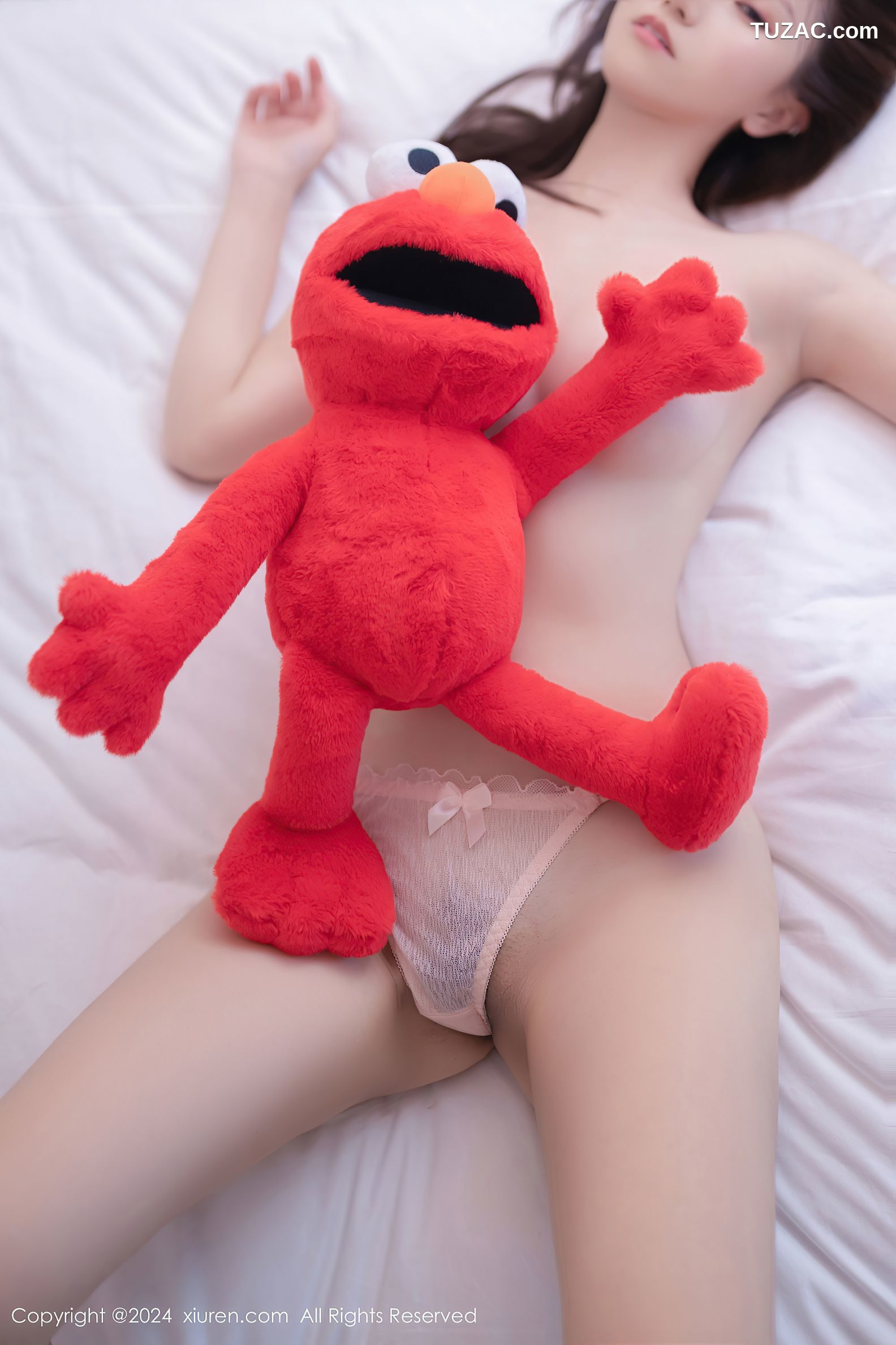 XiuRen秀人网-8834-杏子Yada-白色轻透连衣短裙肉丝爆乳-2024.07.10