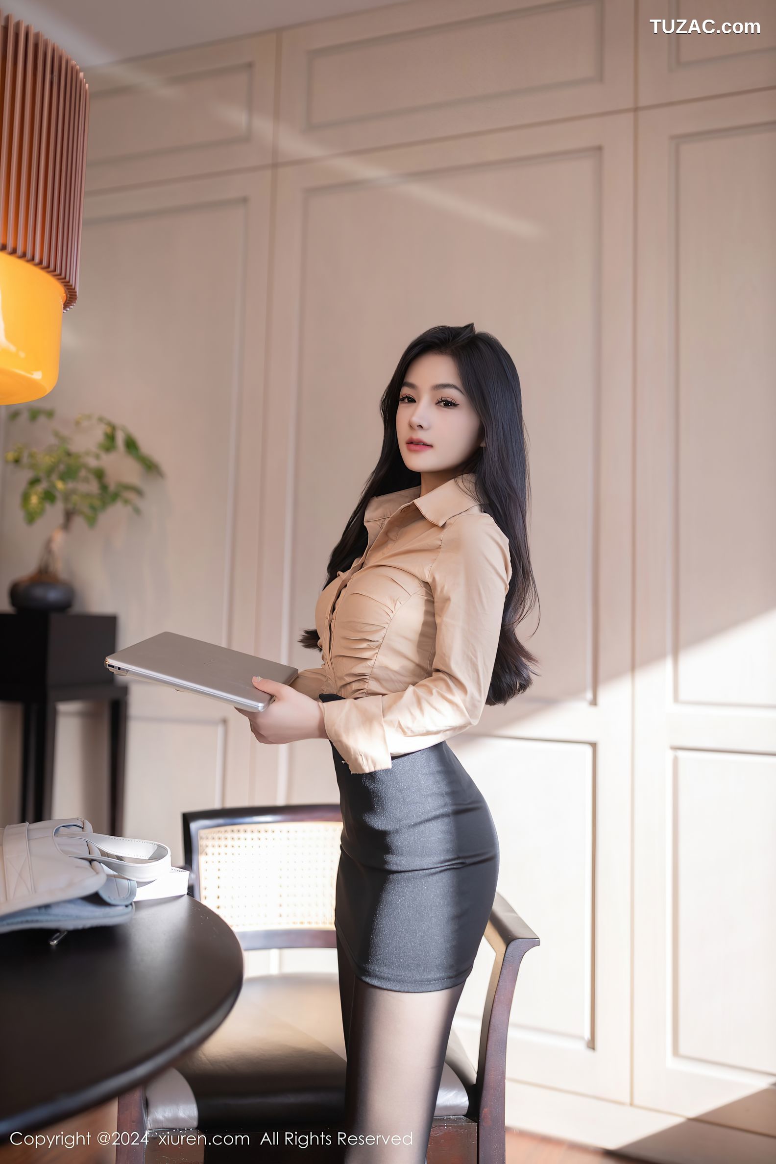 XiuRen秀人网-8835-谭小灵-OL衬衫短裙黑纱透视情趣连体内衣爆乳-2024.07.10