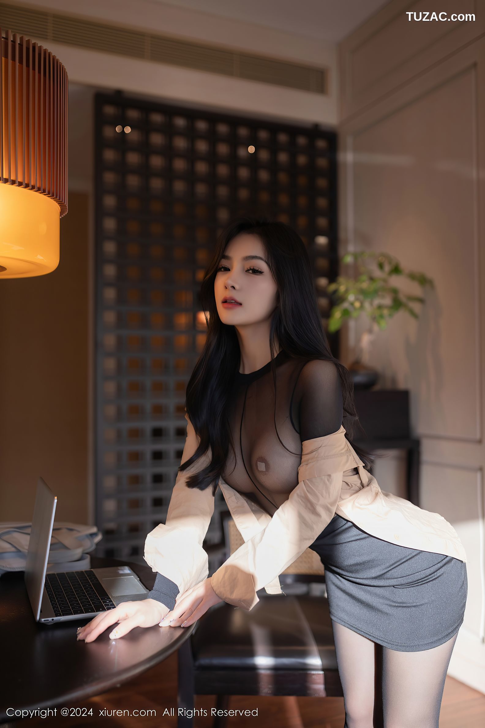 XiuRen秀人网-8835-谭小灵-OL衬衫短裙黑纱透视情趣连体内衣爆乳-2024.07.10