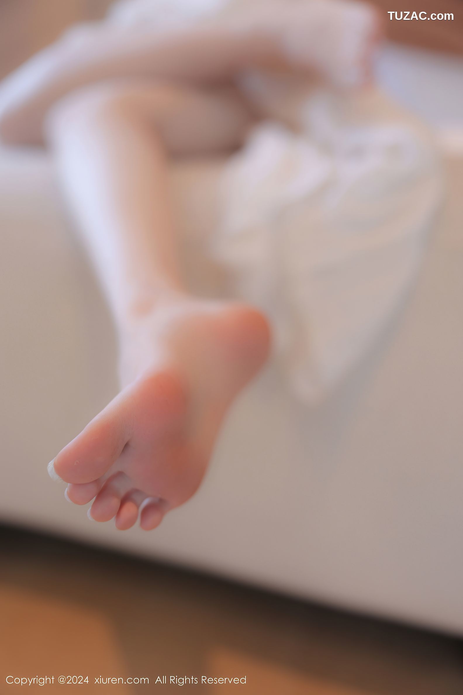 XiuRen秀人网-8842-夏竹-白纱长裙-2024.07.11