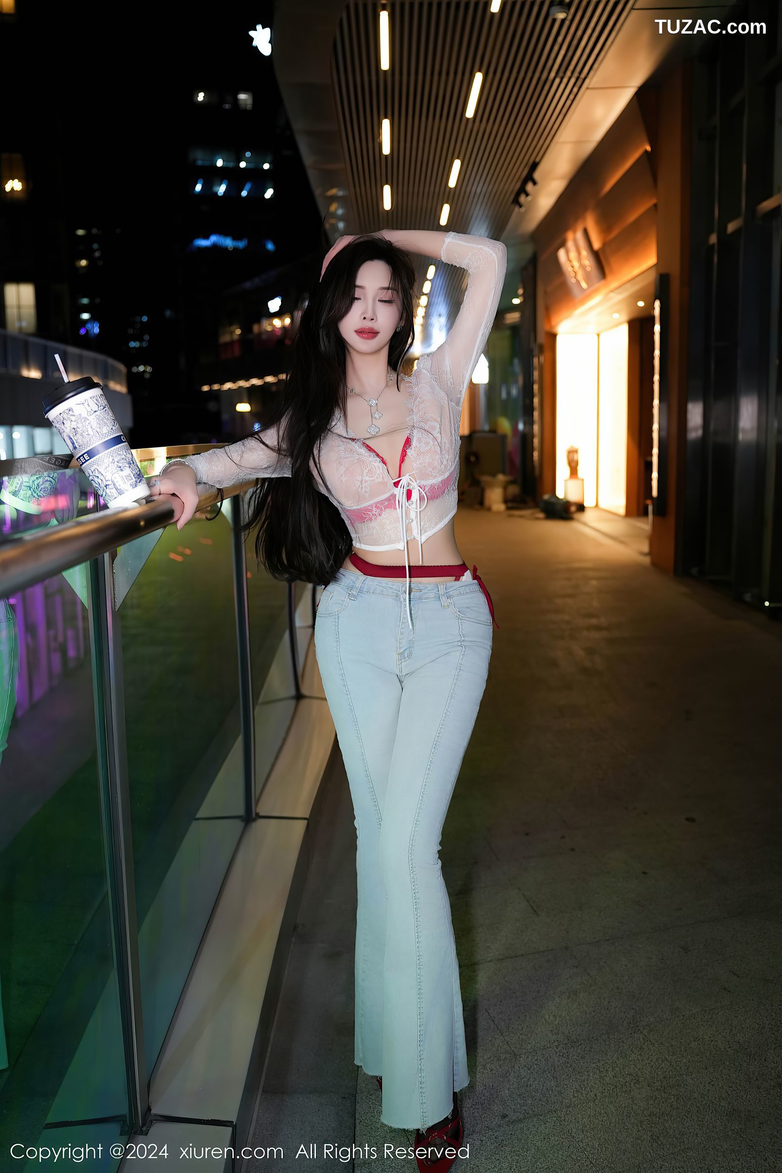 XiuRen秀人网-8846-Carol周妍希-新疆心愿旅拍-牛仔裤白色蕾丝轻透T恤粉红内衣-2024.07.12