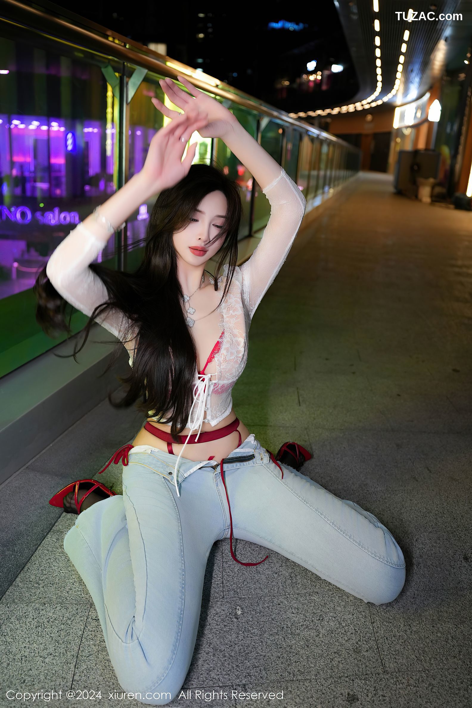 XiuRen秀人网-8846-Carol周妍希-新疆心愿旅拍-牛仔裤白色蕾丝轻透T恤粉红内衣-2024.07.12