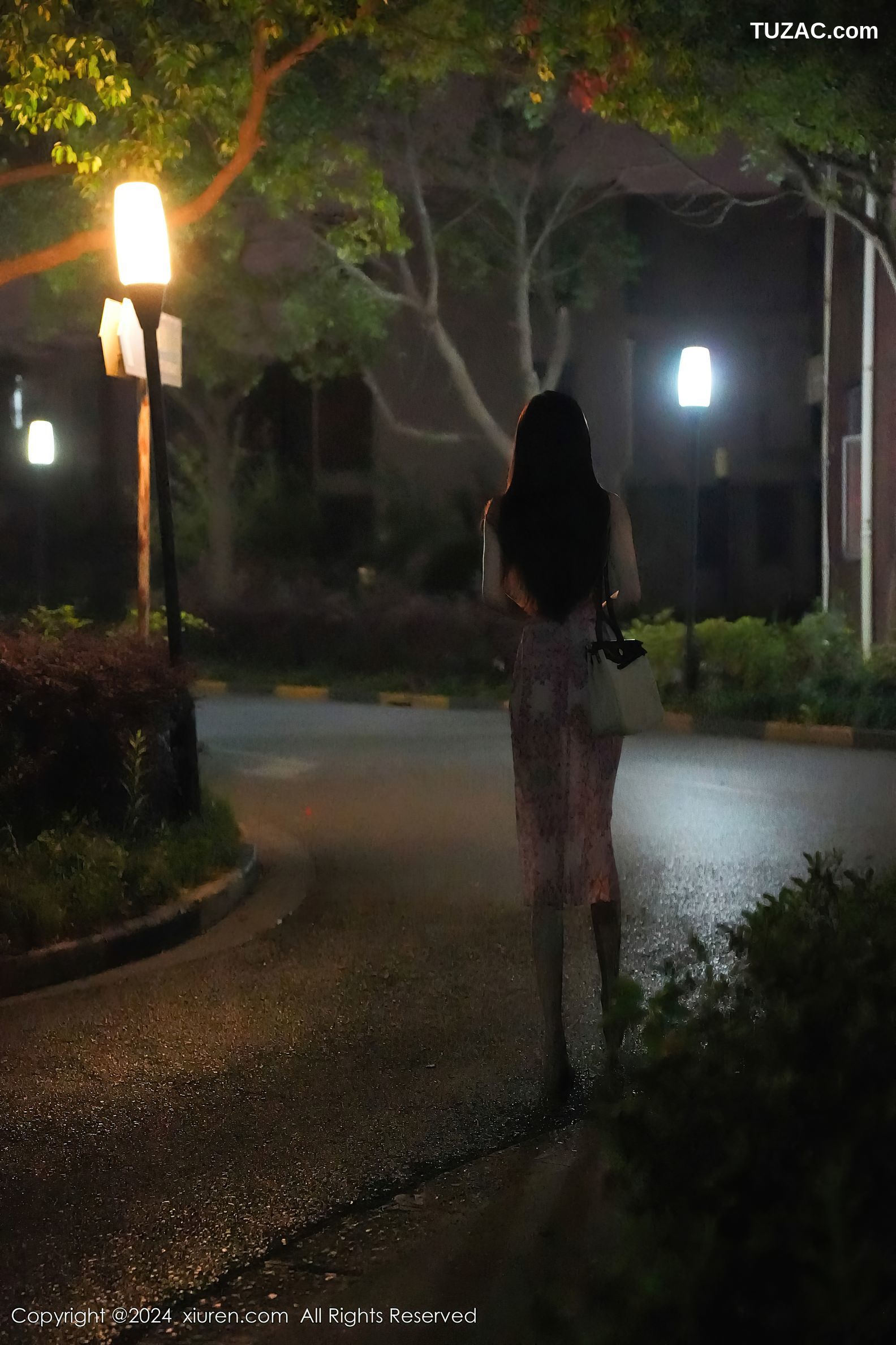 XiuRen秀人网-8855-Erikaki-尾随迷奸剧情-浅粉碎花裙爆乳-2024.07.12