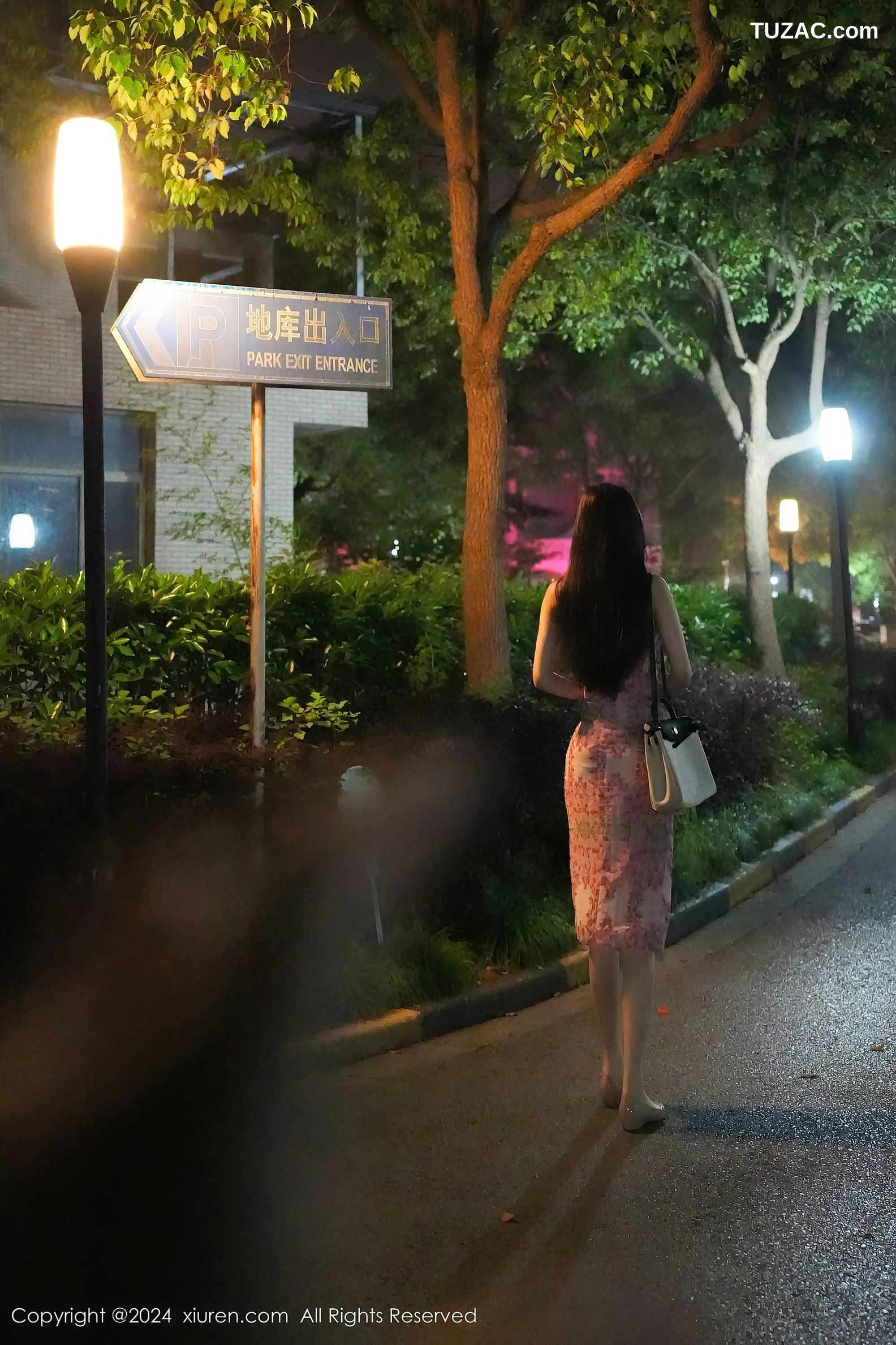 XiuRen秀人网-8855-Erikaki-尾随迷奸剧情-浅粉碎花裙爆乳-2024.07.12