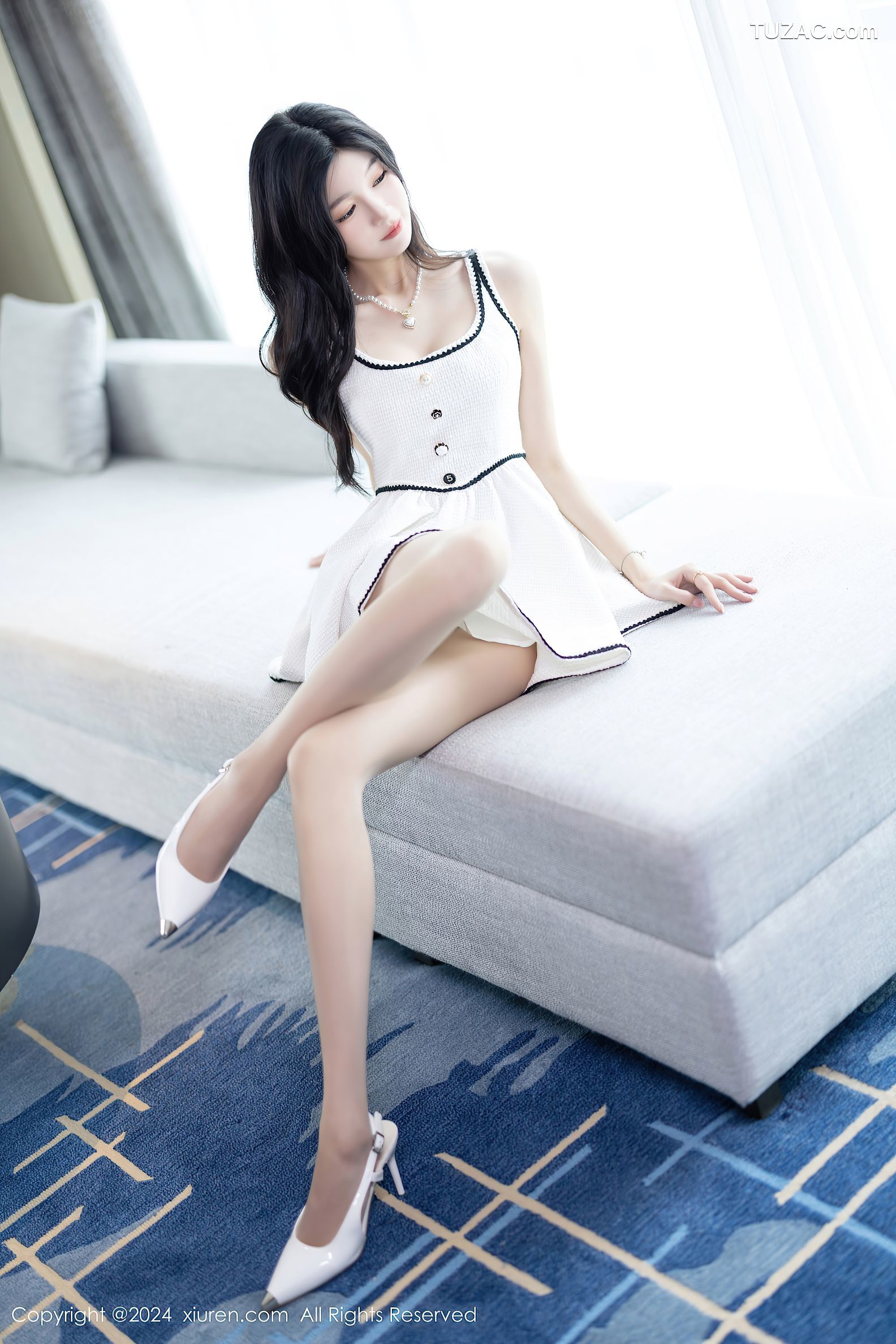 XiuRen秀人网-8861-程程程-哈尔滨旅拍-白色连衣短裙白色内衣-2024.07.15