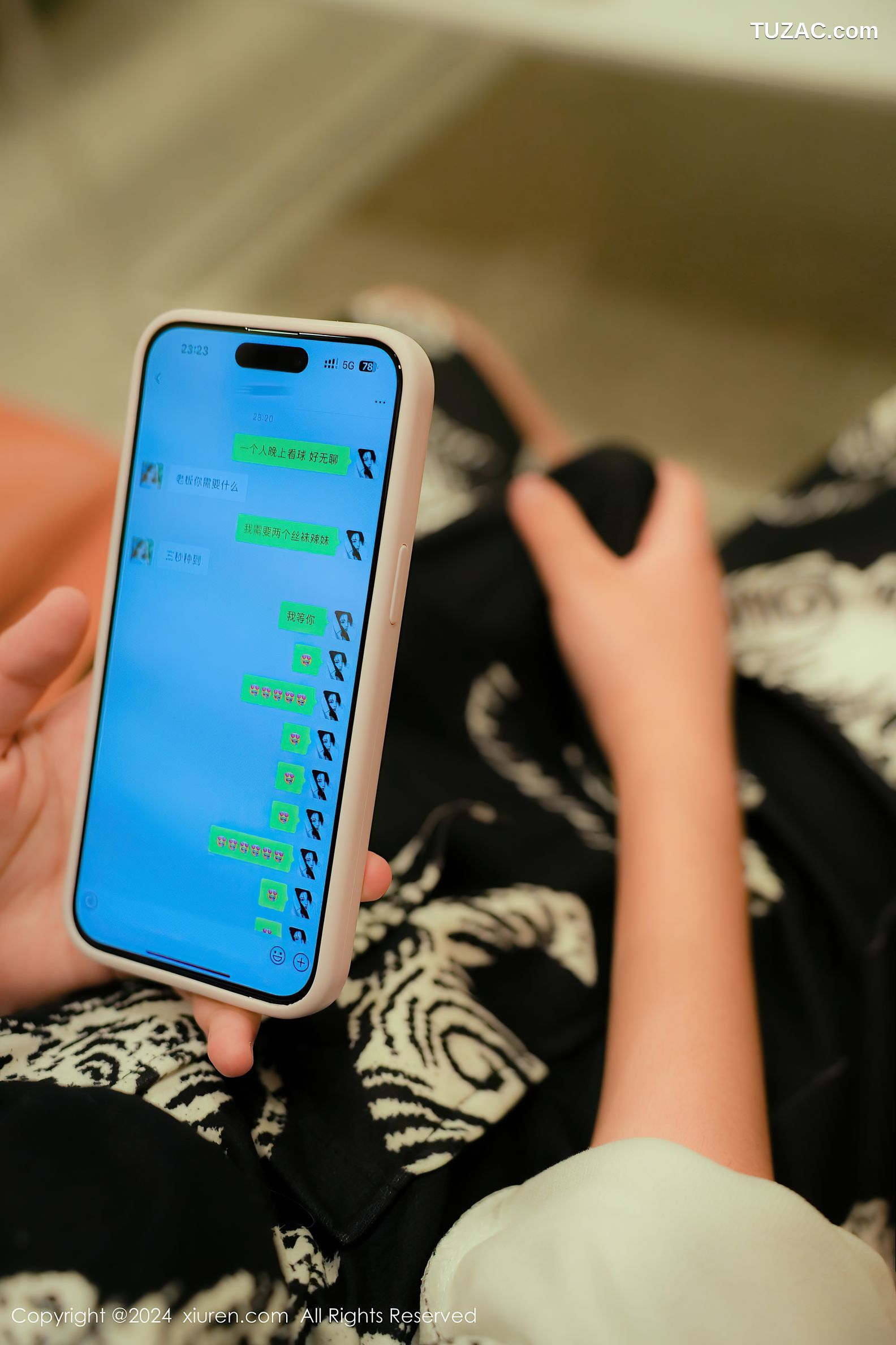 XiuRen秀人网-8863-奶呼呼Moka-模特合集-黑蕾丝情趣内衣姐妹花爆乳-2024.07.16