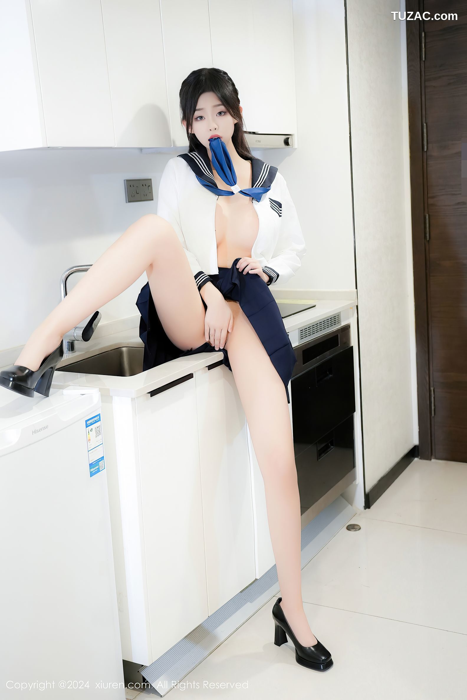 XiuRen秀人网-8879-董林越-学生装水手服深蓝短裙爆乳-2024.07.18