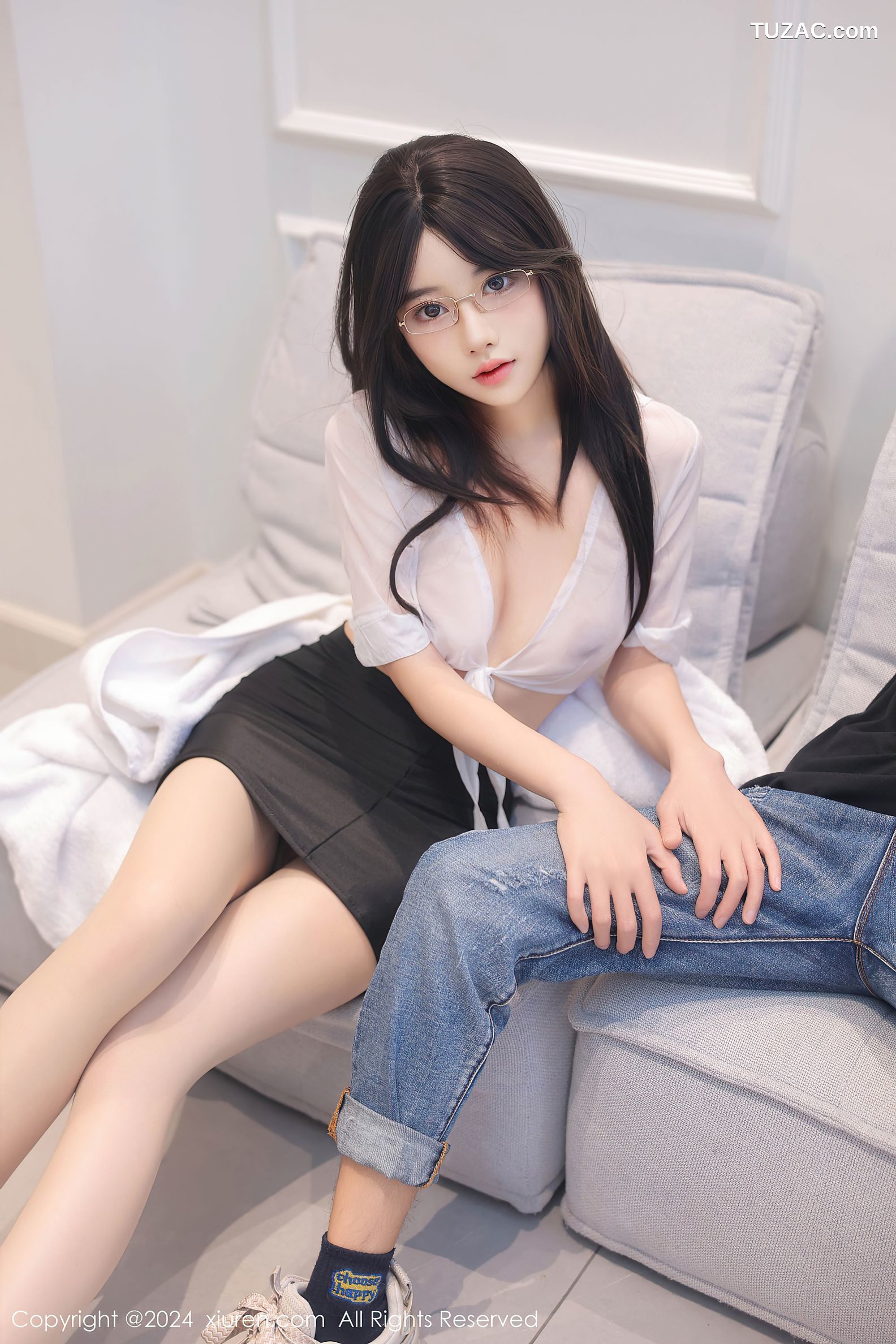 XiuRen秀人网-8885-桃妖夭-白色轻透衬衫黑短裙肉丝大尺度-2024.07.19