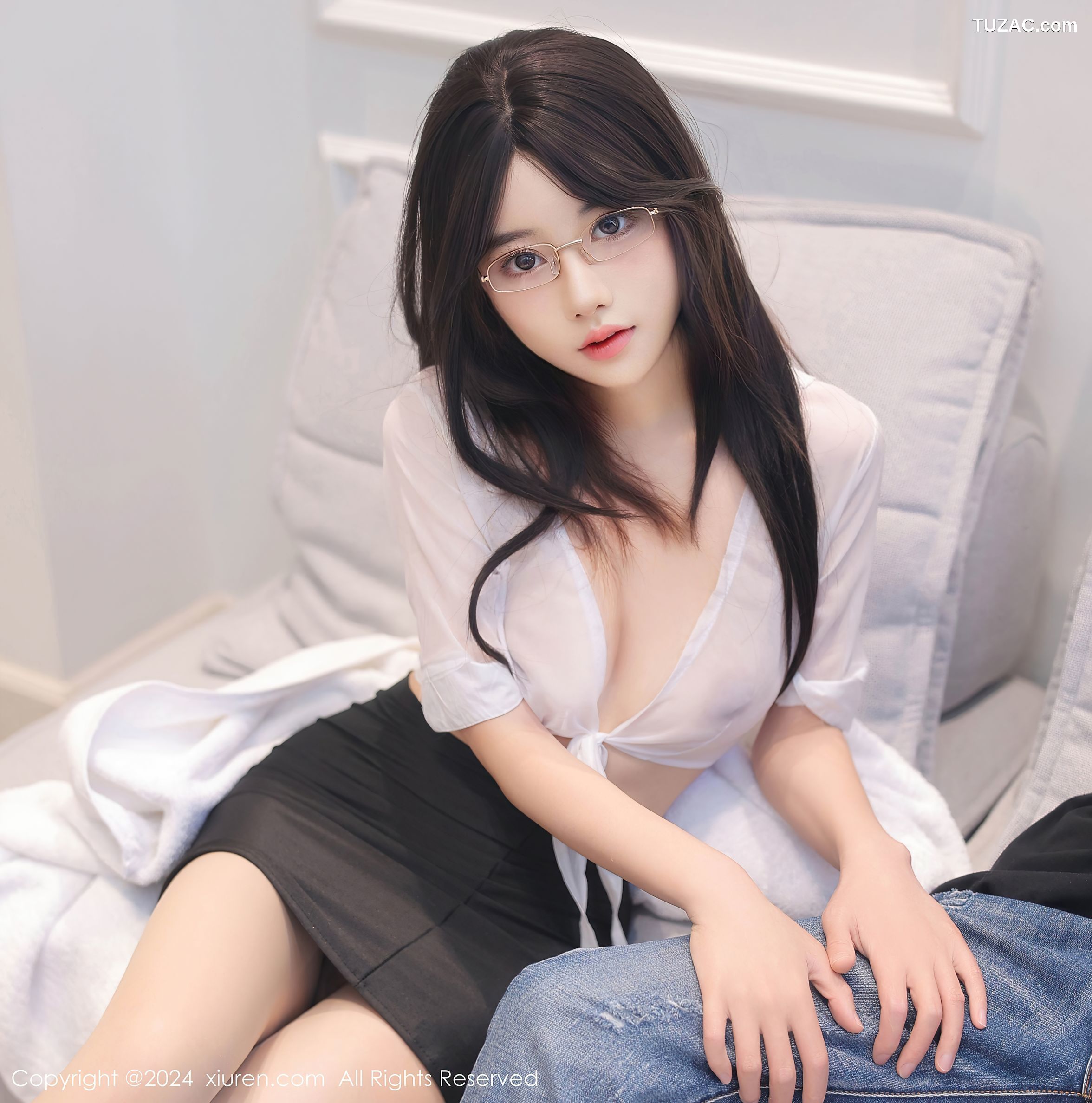 XiuRen秀人网-8885-桃妖夭-白色轻透衬衫黑短裙肉丝大尺度-2024.07.19