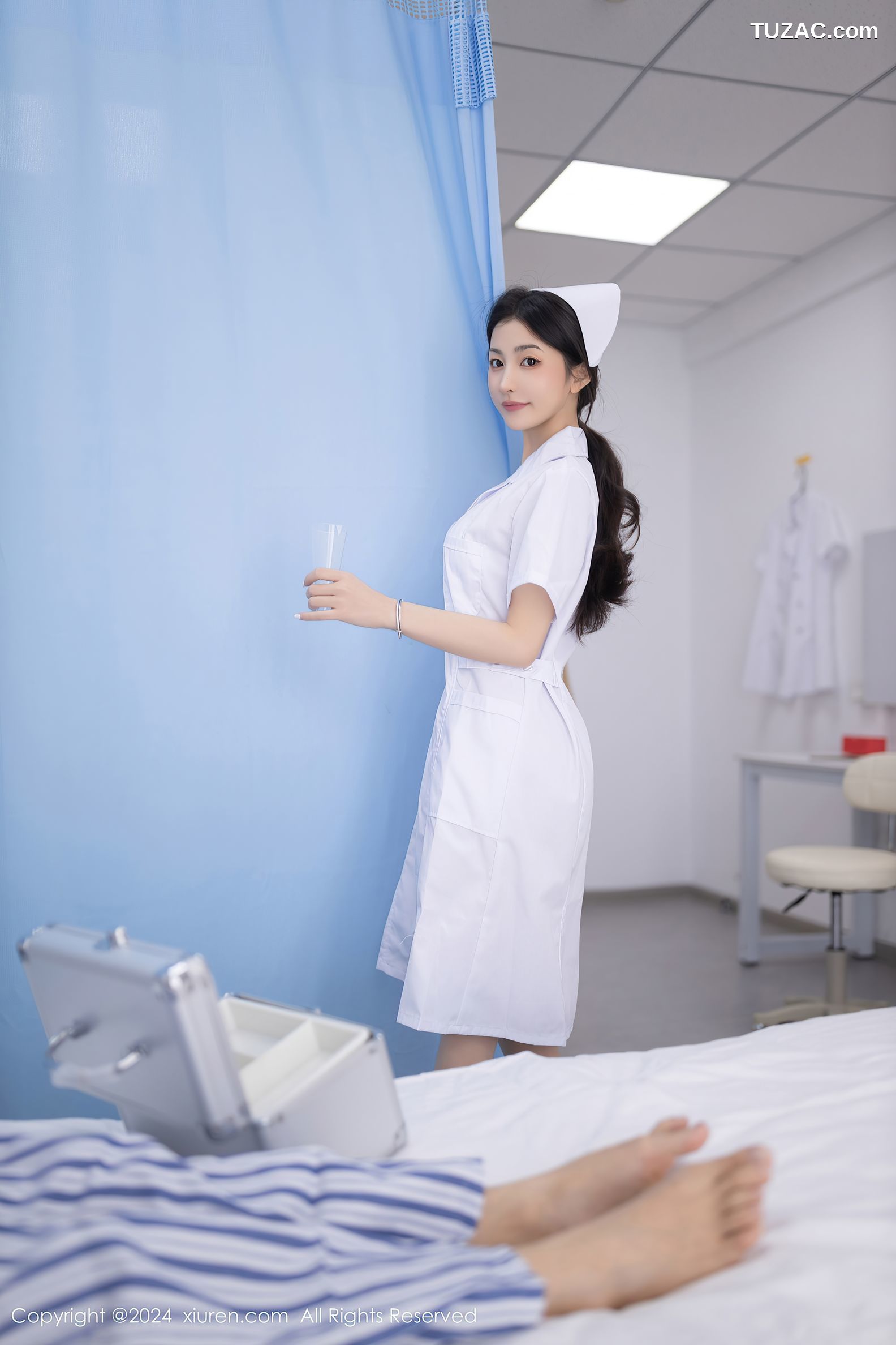 XiuRen秀人网-8897-鱼尾fish-白色护士制服白色内衣-2024.07.22