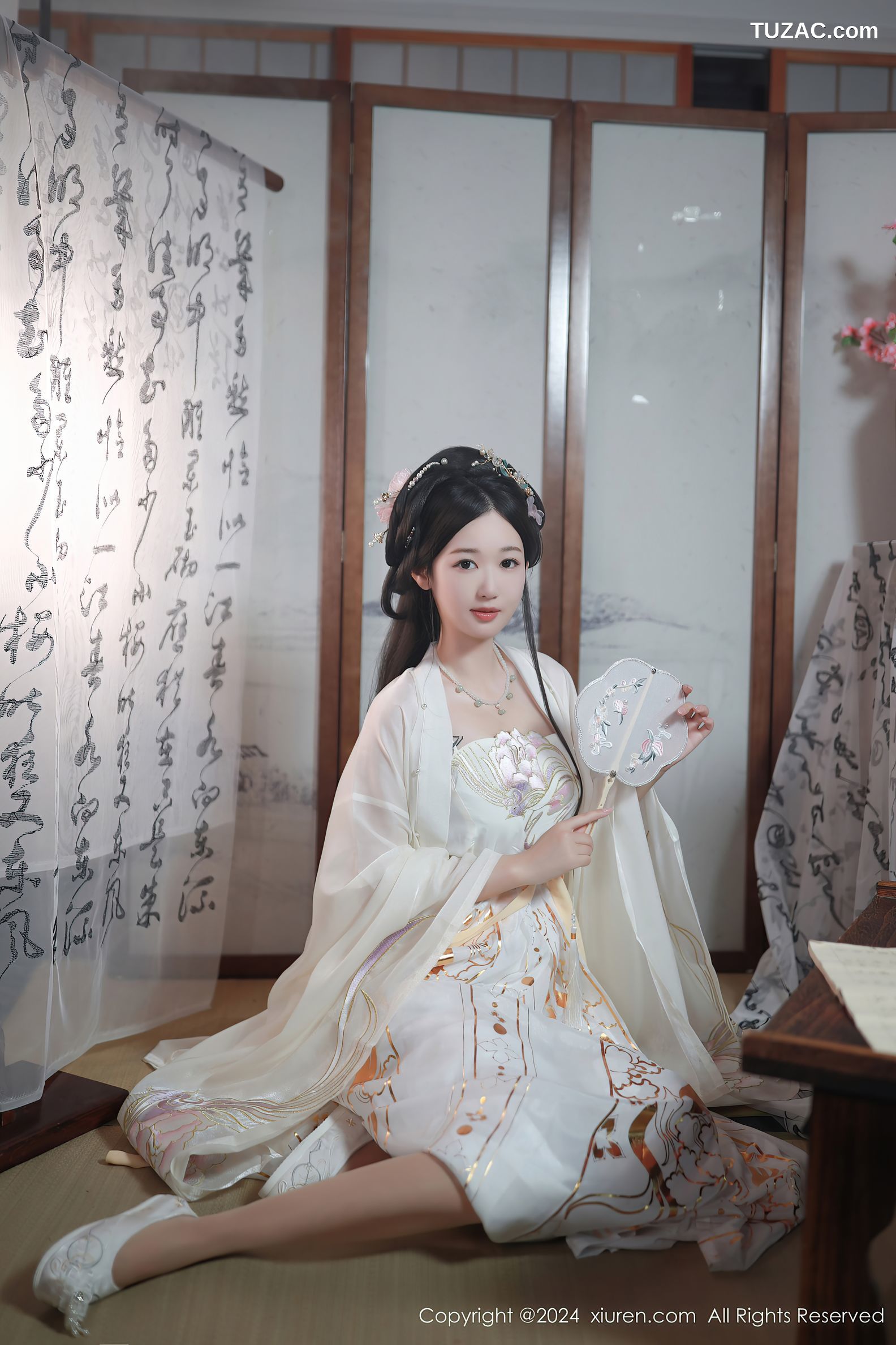 XiuRen秀人网-8898-唐安琪-迪拜旅拍-古风白衣-2024.07.22