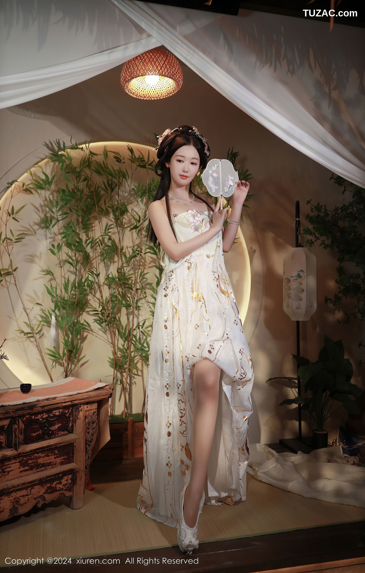 XiuRen秀人网-8898-唐安琪-迪拜旅拍-古风白衣-2024.07.22