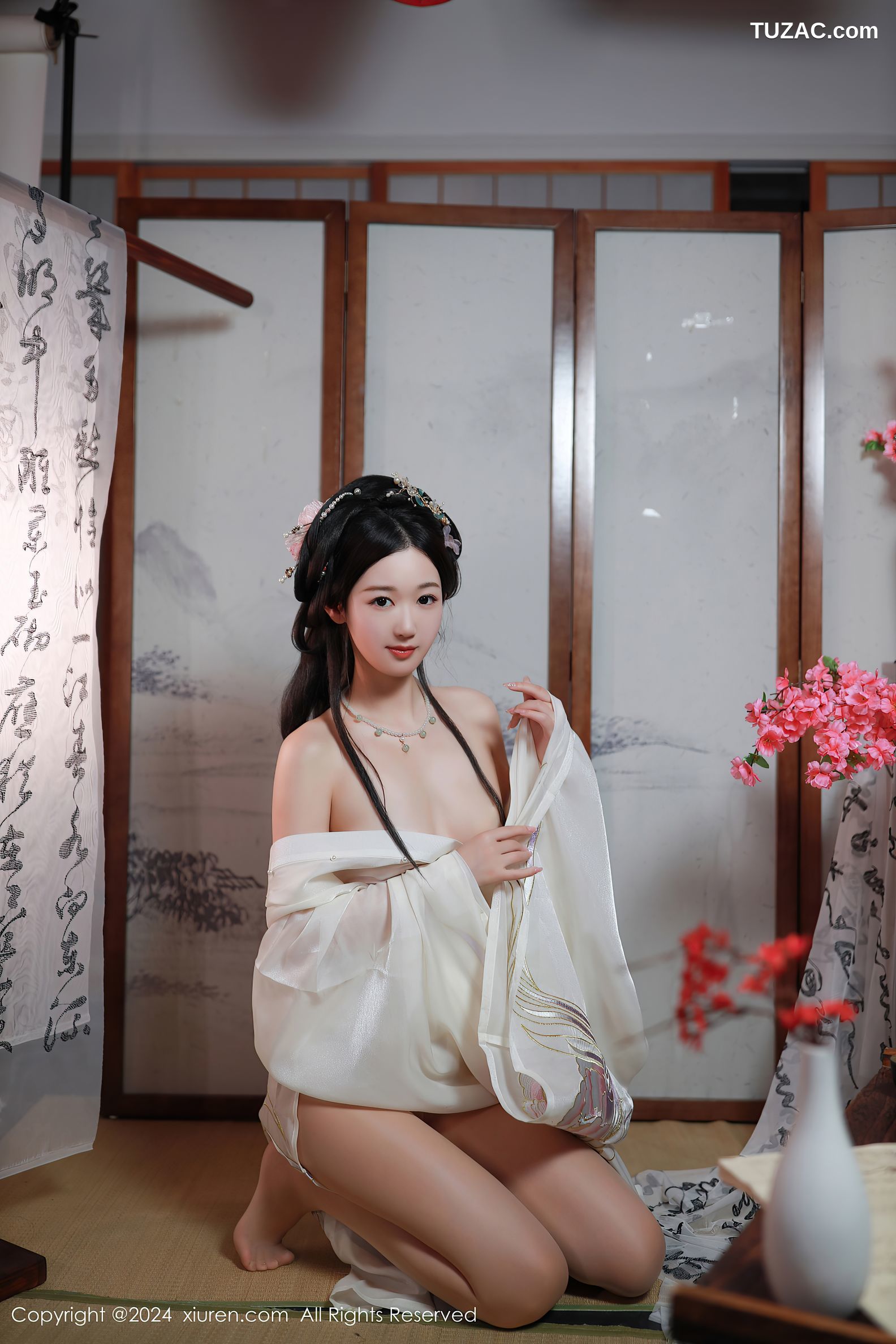 XiuRen秀人网-8898-唐安琪-迪拜旅拍-古风白衣-2024.07.22