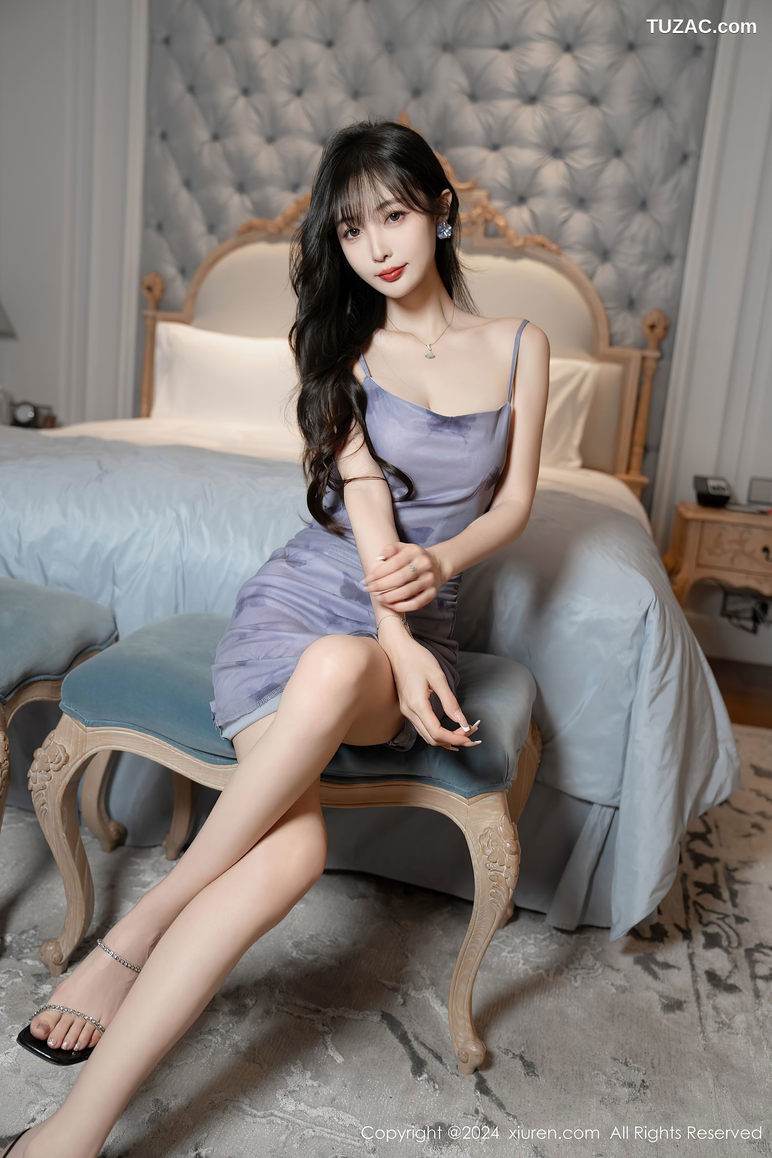 XiuRen秀人网-8915-林星阑-灰色吊带连衣裙黑色情趣内衣黑丝爆乳-2024.07.25