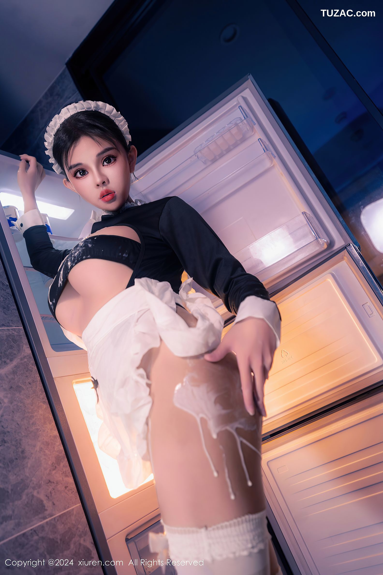 XiuRen秀人网-8966-小童颜-首套-爆乳女仆厨房-2024.08.05