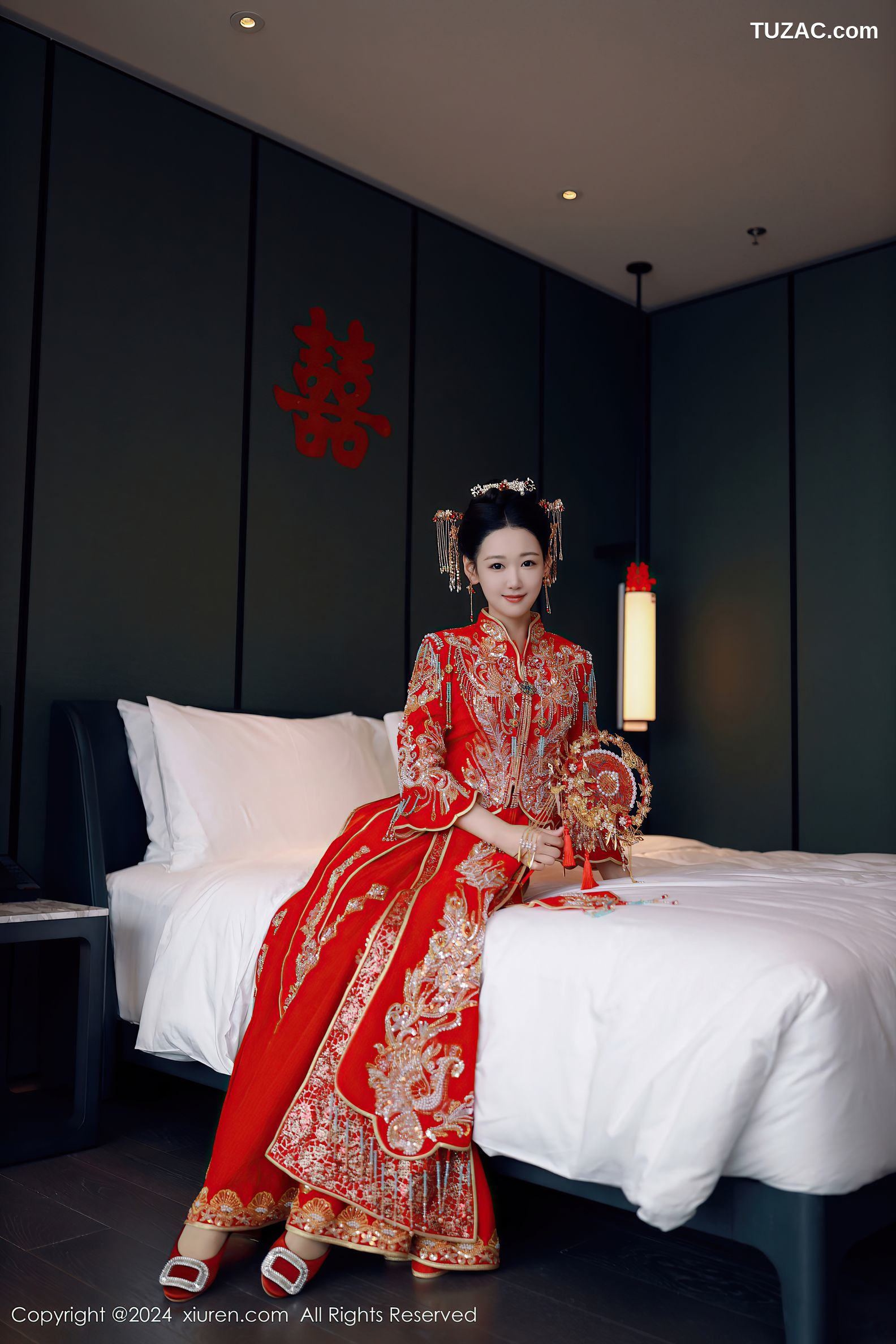 XiuRen秀人网-8972-唐安琪-迪拜旅拍-新娘红妆红色内衣爆乳-2024.08.05