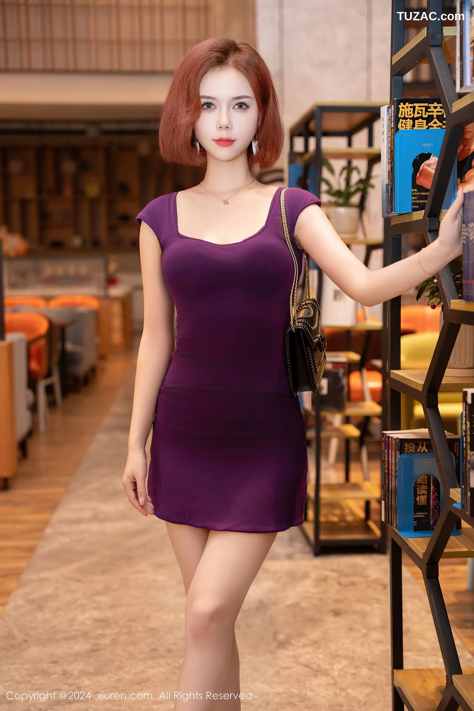 XiuRen秀人网-8978-白芷yy-紫色连衣短裙红色内衣-2024.08.07