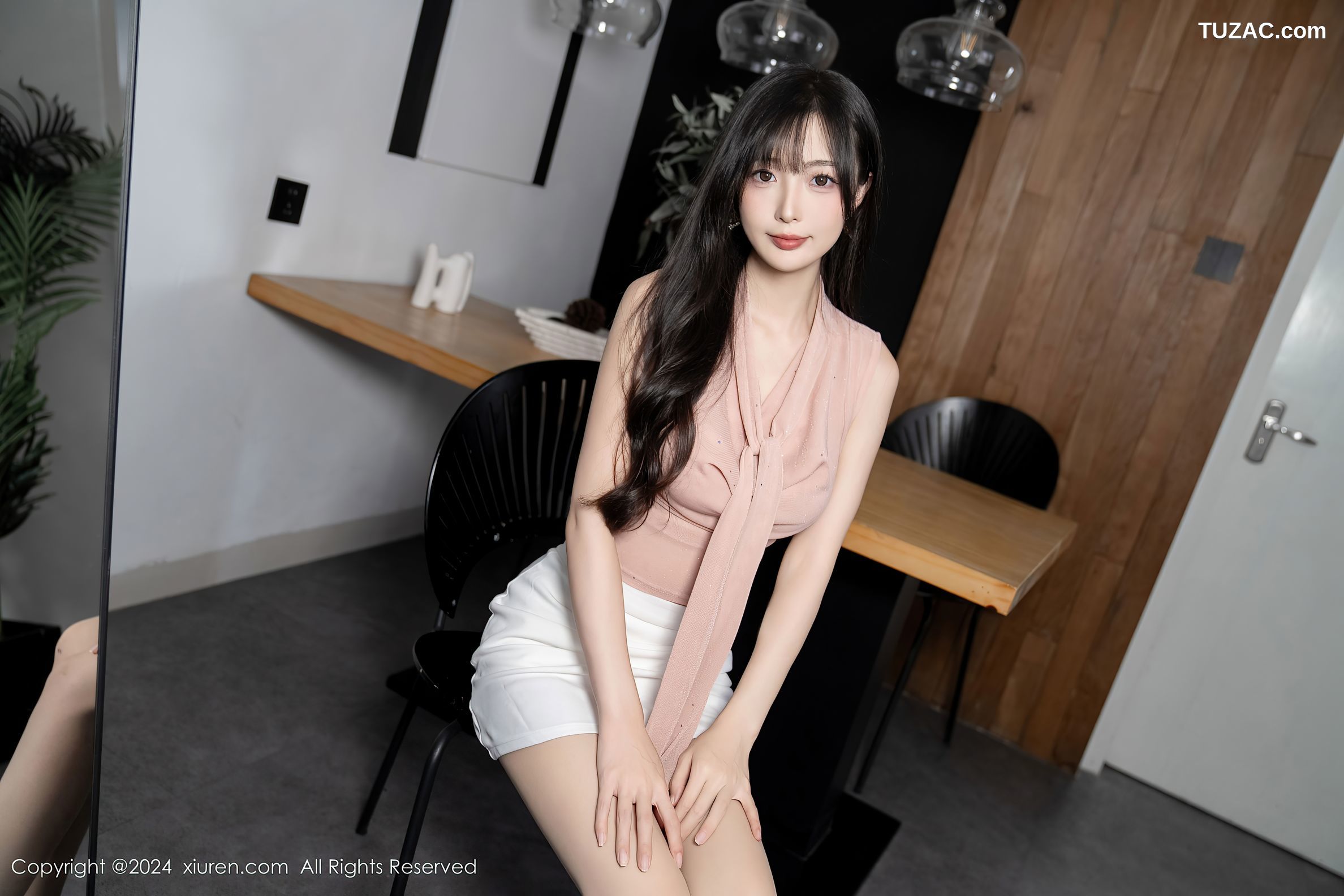 XiuRen秀人网-8980-林星阑-淡粉T白短裙-白色护士短裙制服-2024.08.07