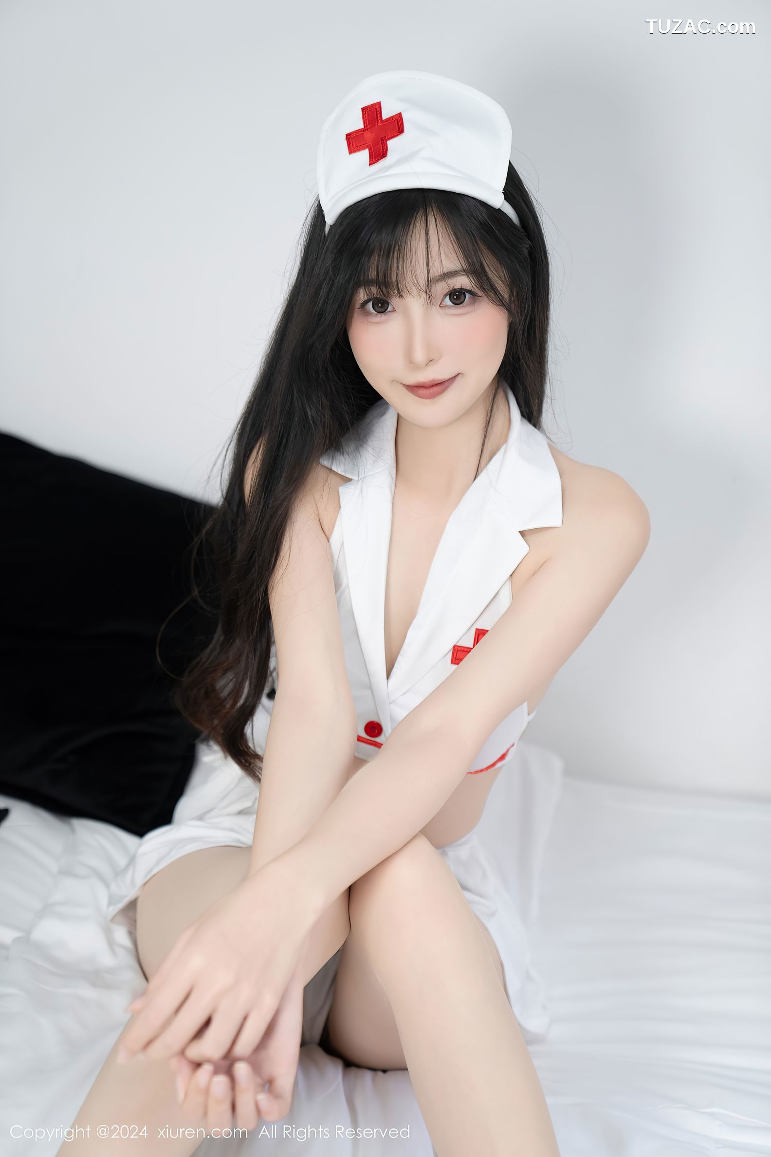 XiuRen秀人网-8980-林星阑-淡粉T白短裙-白色护士短裙制服-2024.08.07