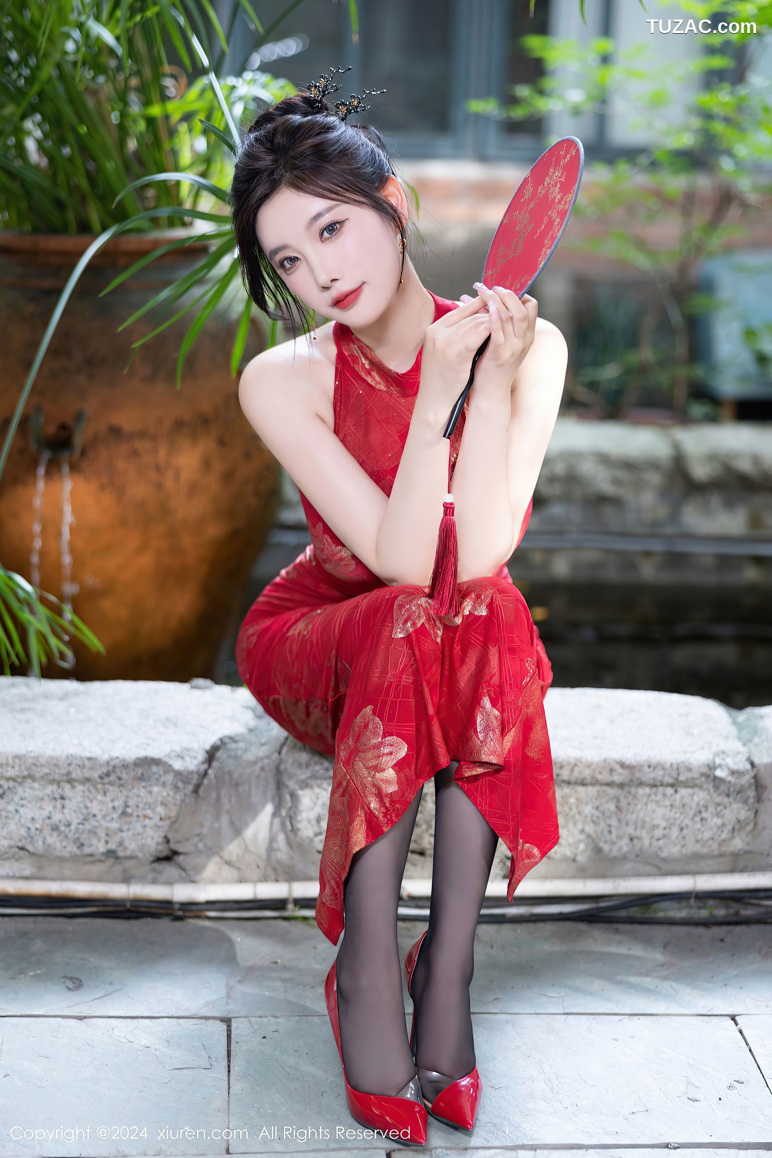 XiuRen秀人网-8996-杨晨晨Yome-红色金花旗袍珠链内衣-2024.08.09