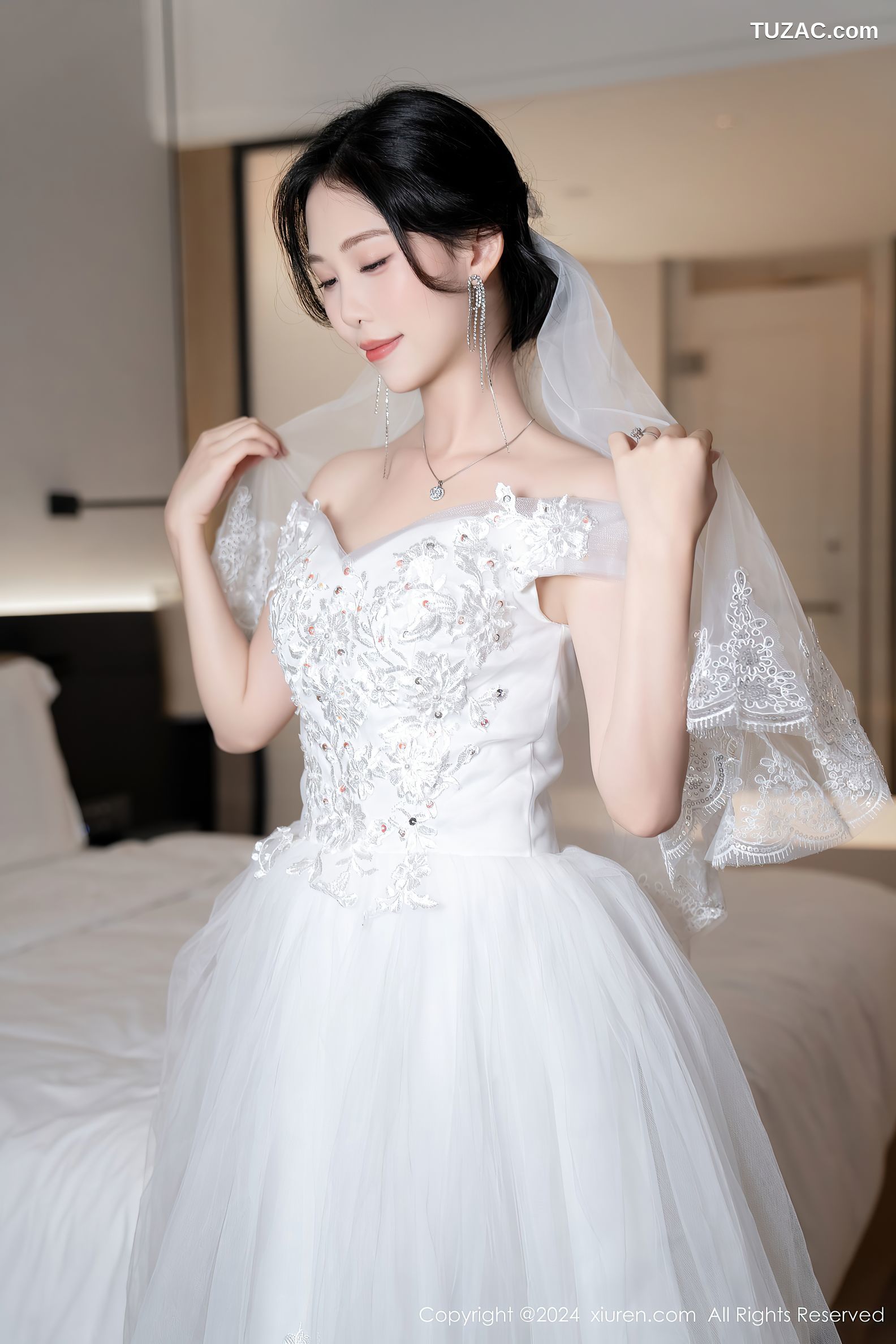 XiuRen秀人网-8998-利世-白色婚纱白蕾丝内衣-2024.08.09