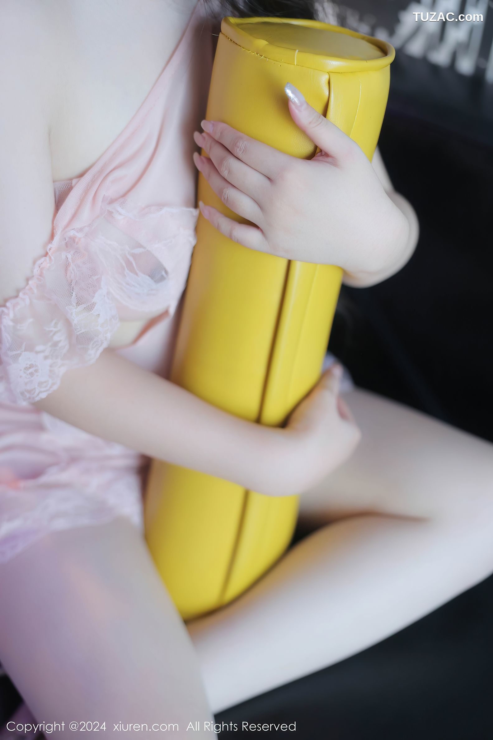 XiuRen秀人网-9034-潘多拉哦-轻透粉纱情趣蕾丝爆乳-2024.08.19