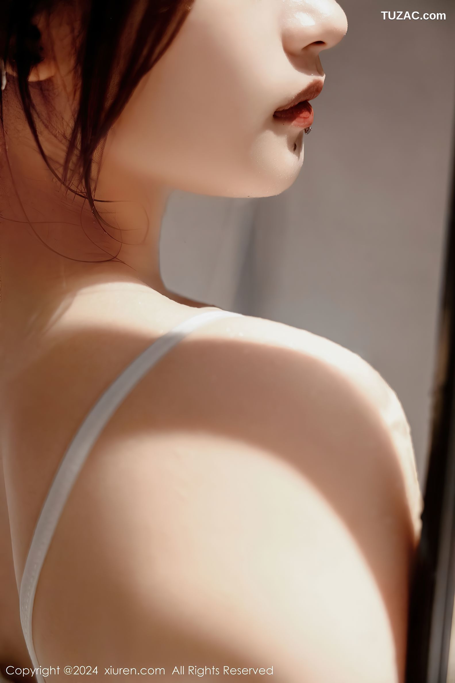 XiuRen秀人网-9037-吴婷婉-首套写真-女学生水手制服-白蕾丝-黑蕾丝情趣内衣-2024.08.20