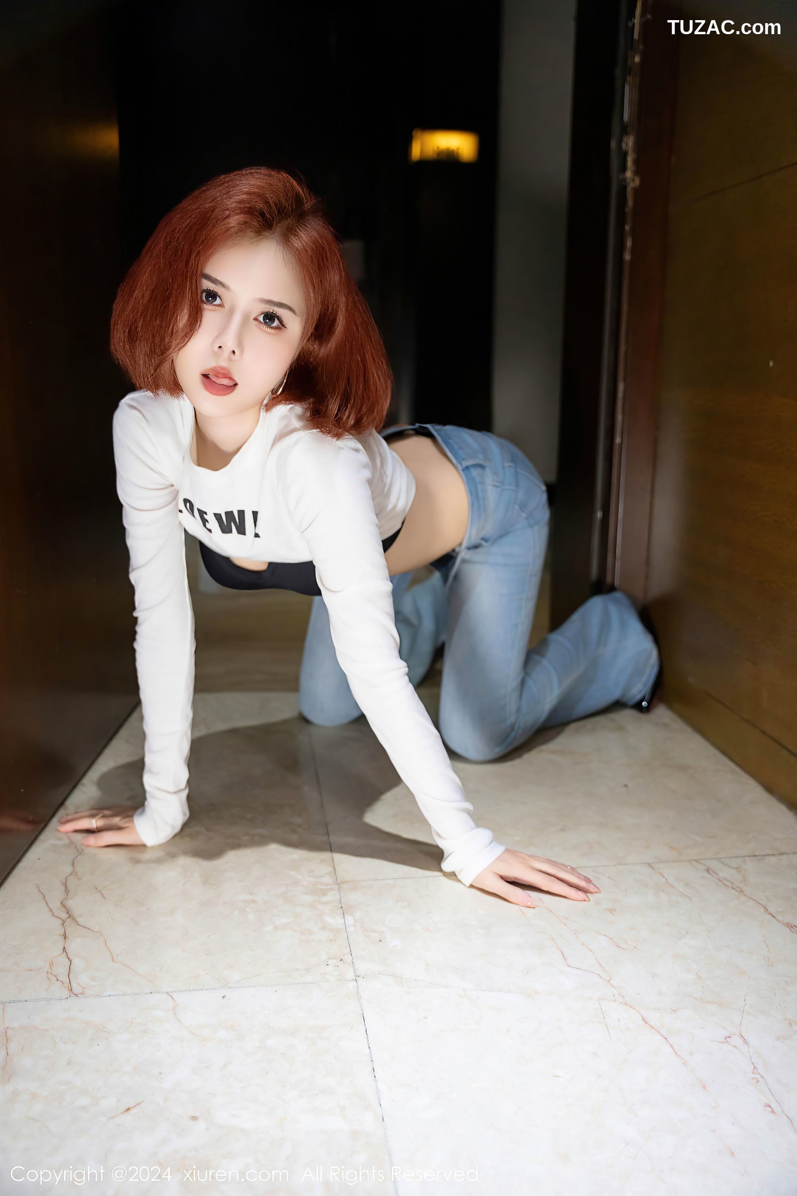 XiuRen秀人网-9050-白芷yy-白T牛仔裤黑色内衣黑丝-2024.08.22