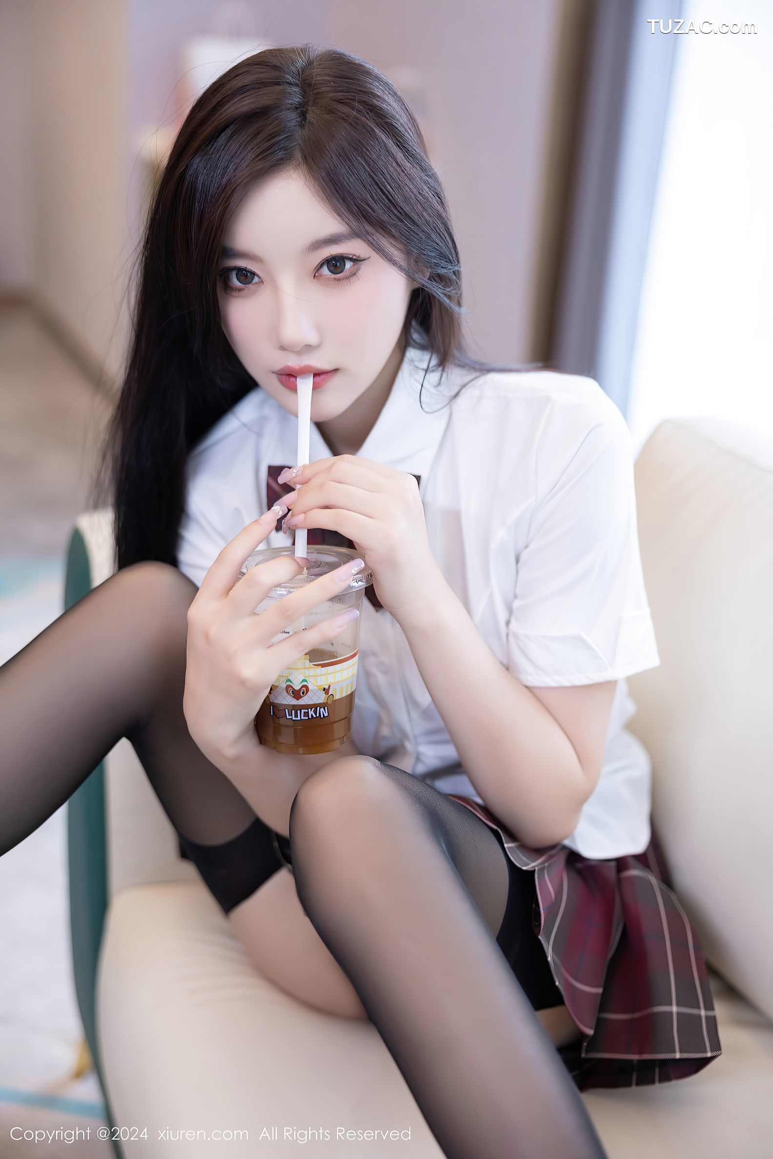 XiuRen秀人网-9064-杨晨晨Yome-女学生JK制服白衬衫红格子短裙黑丝-2024.08.23