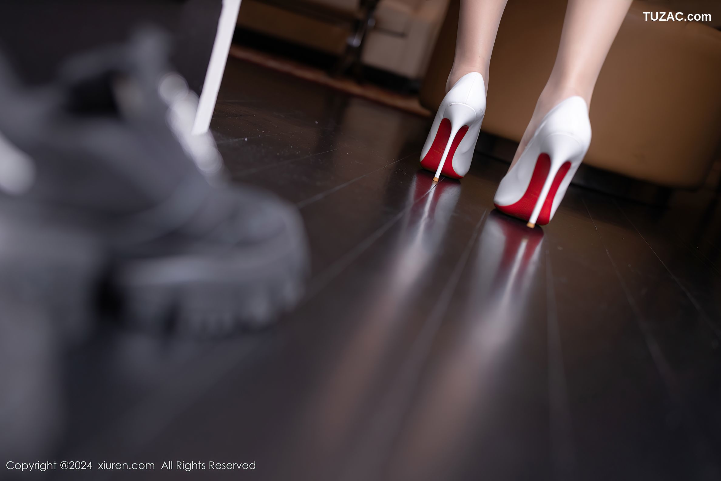 XiuRen秀人网-9069-唐安琪-外卖主题-淡绿薄纱睡衣被侵犯-2024.08.26