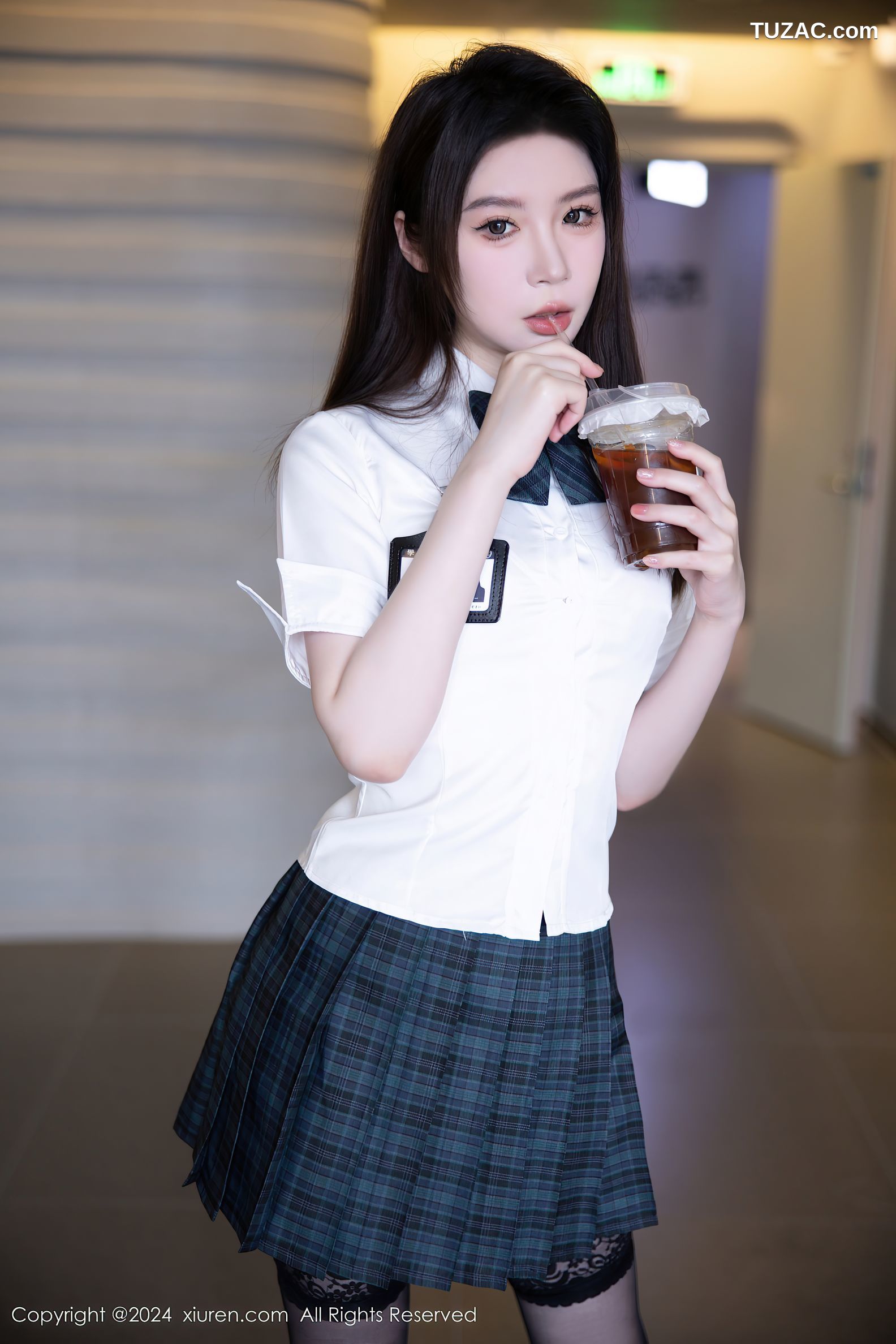 XiuRen秀人网-9074-梦心玥-女学生JK制服白衬衫蓝格子裙黑丝-2024.08.27