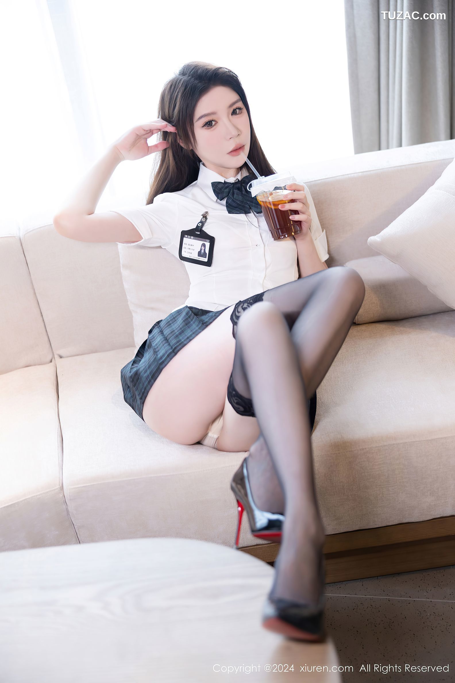 XiuRen秀人网-9074-梦心玥-女学生JK制服白衬衫蓝格子裙黑丝-2024.08.27
