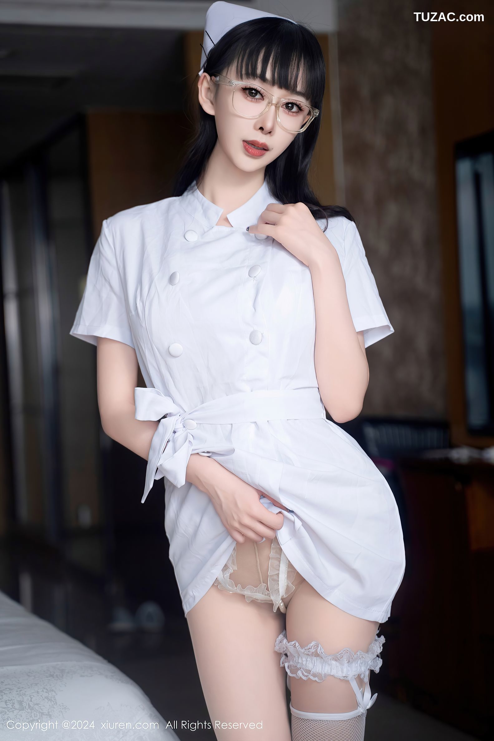 XiuRen秀人网-9077-宝宝甜-家庭医生上门服务白衣白蕾丝爆乳-2024.08.28