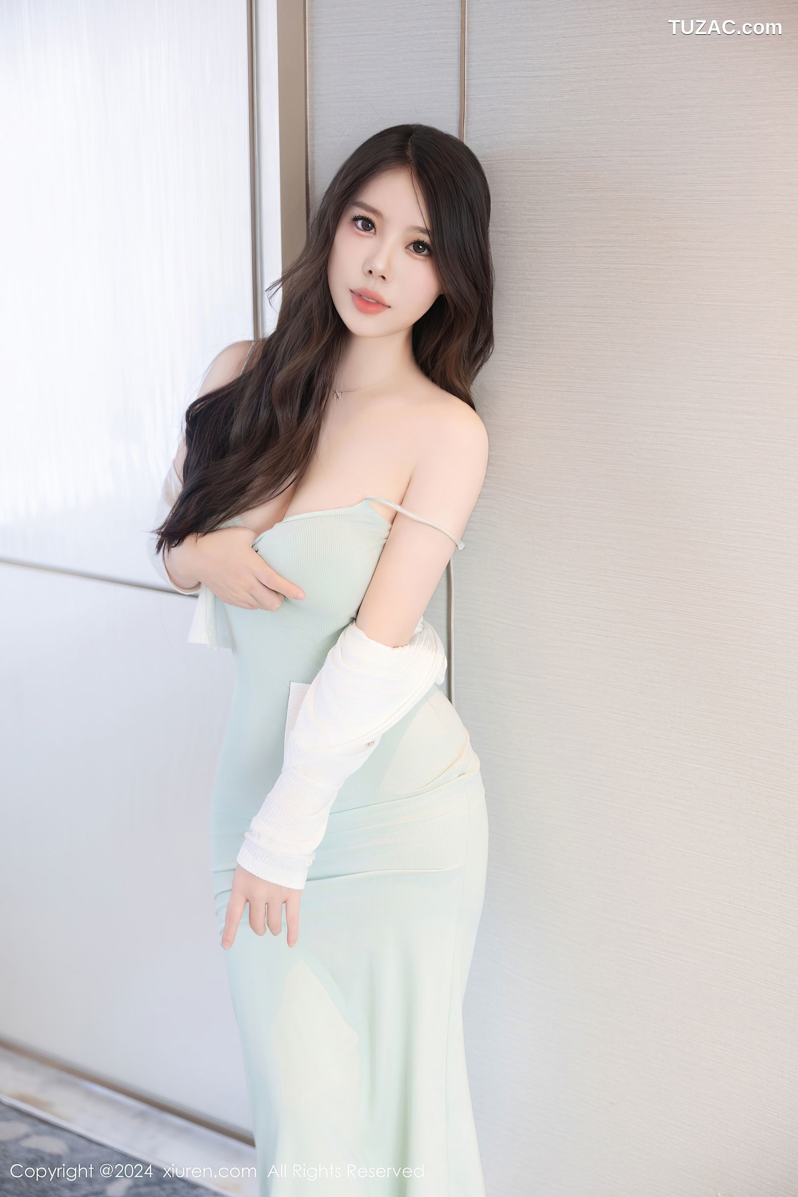 XiuRen秀人网-9080-白茹雪abby-牙青色吊带连衣裙肉丝-2024.08.28